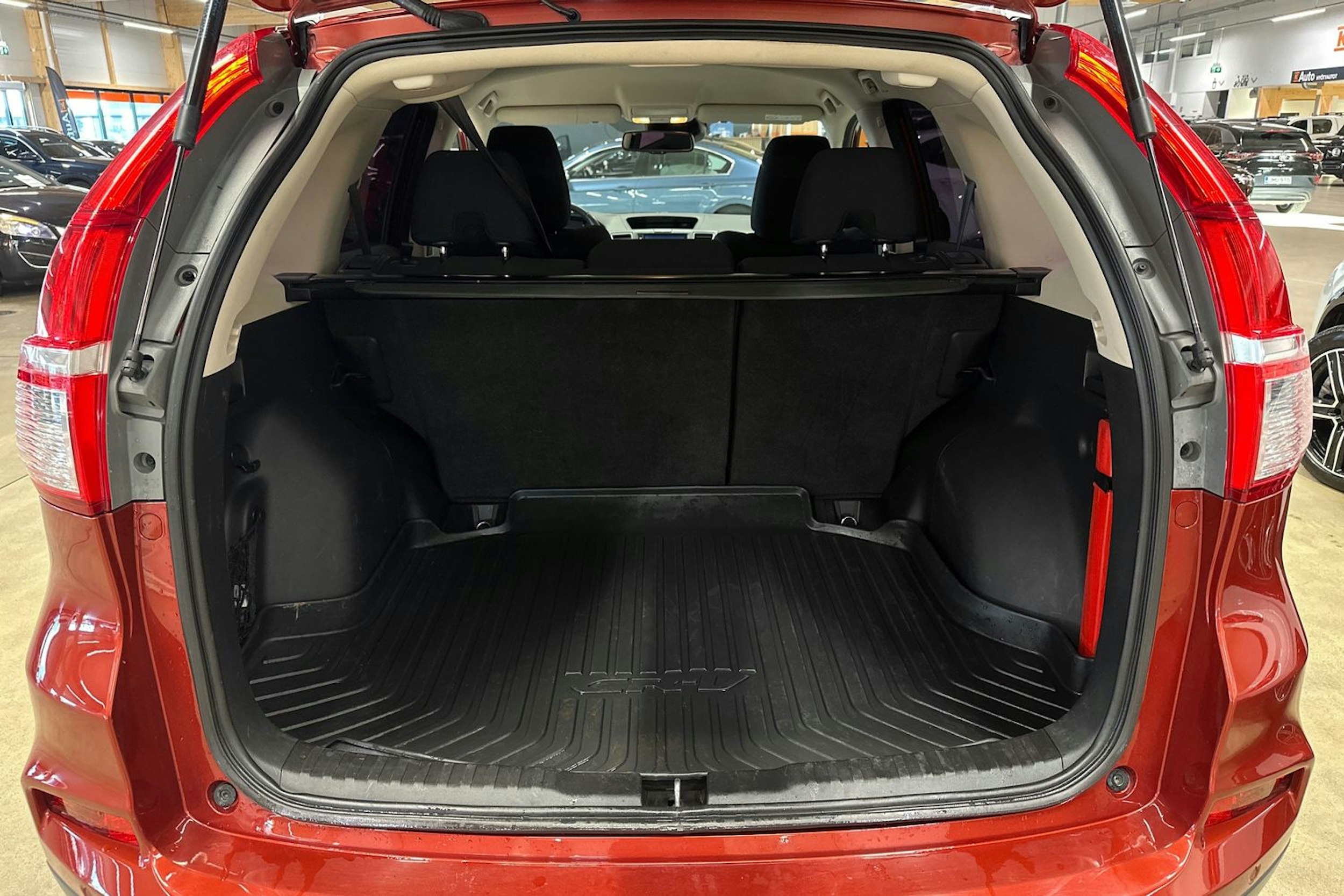 punainen Honda CR-V 2016 kuva 26.