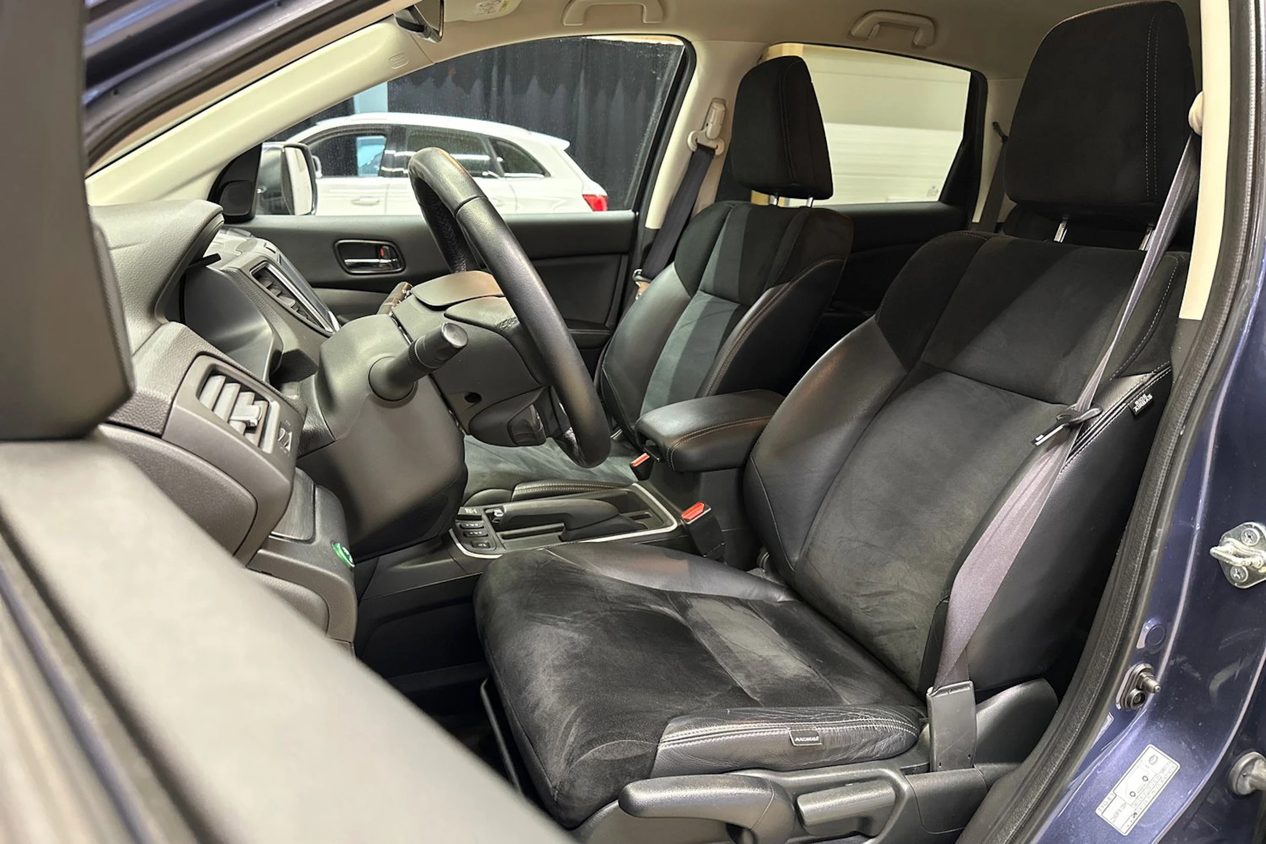 sininen Honda CR-V 2016 kuva 12.