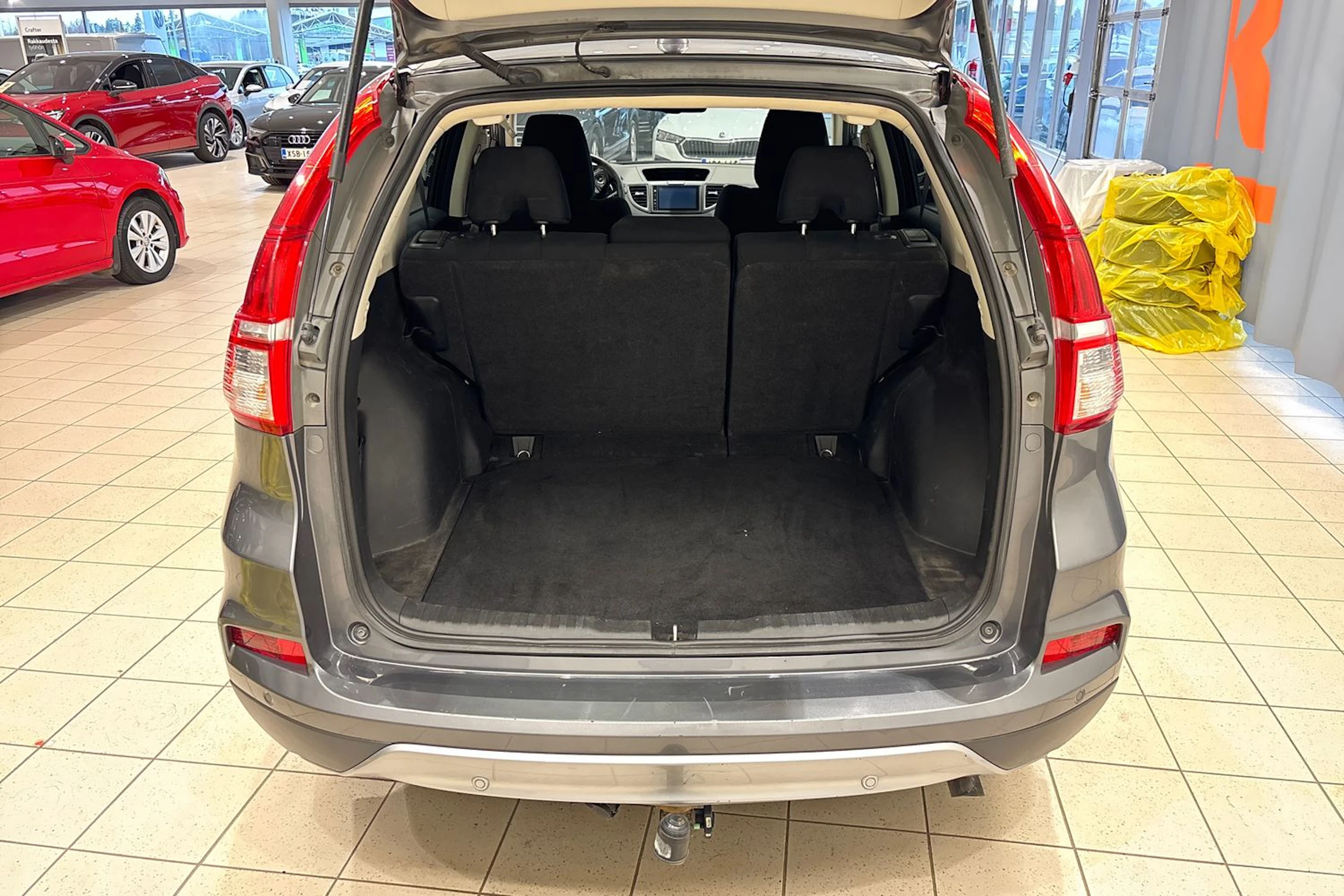 Harmaa Honda CR-V 2016 kuva 13.