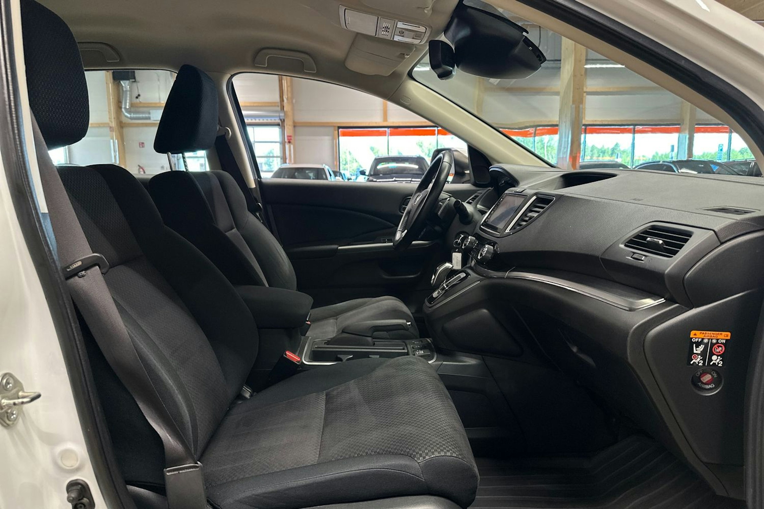 valkoinen Honda CR-V 2016 kuva 11.