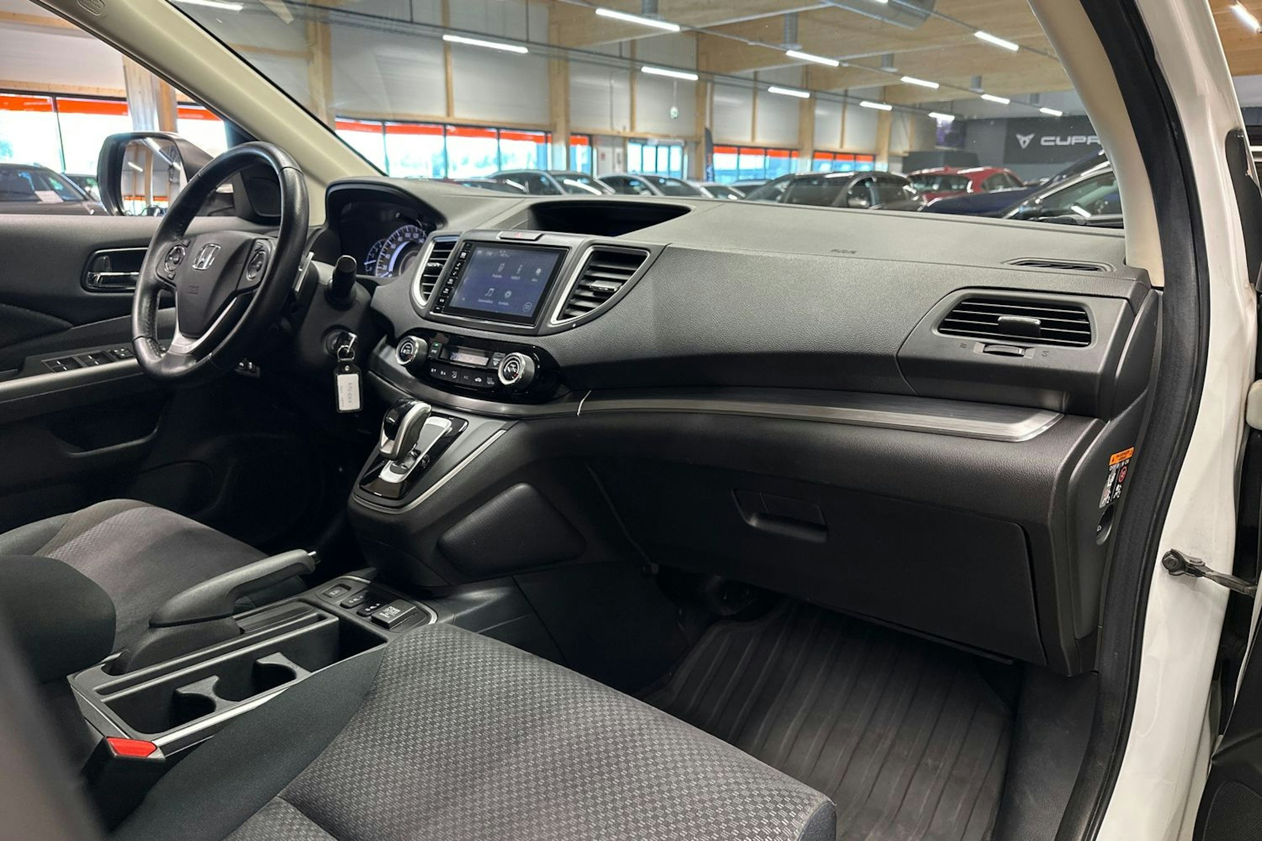valkoinen Honda CR-V 2016 kuva 12.