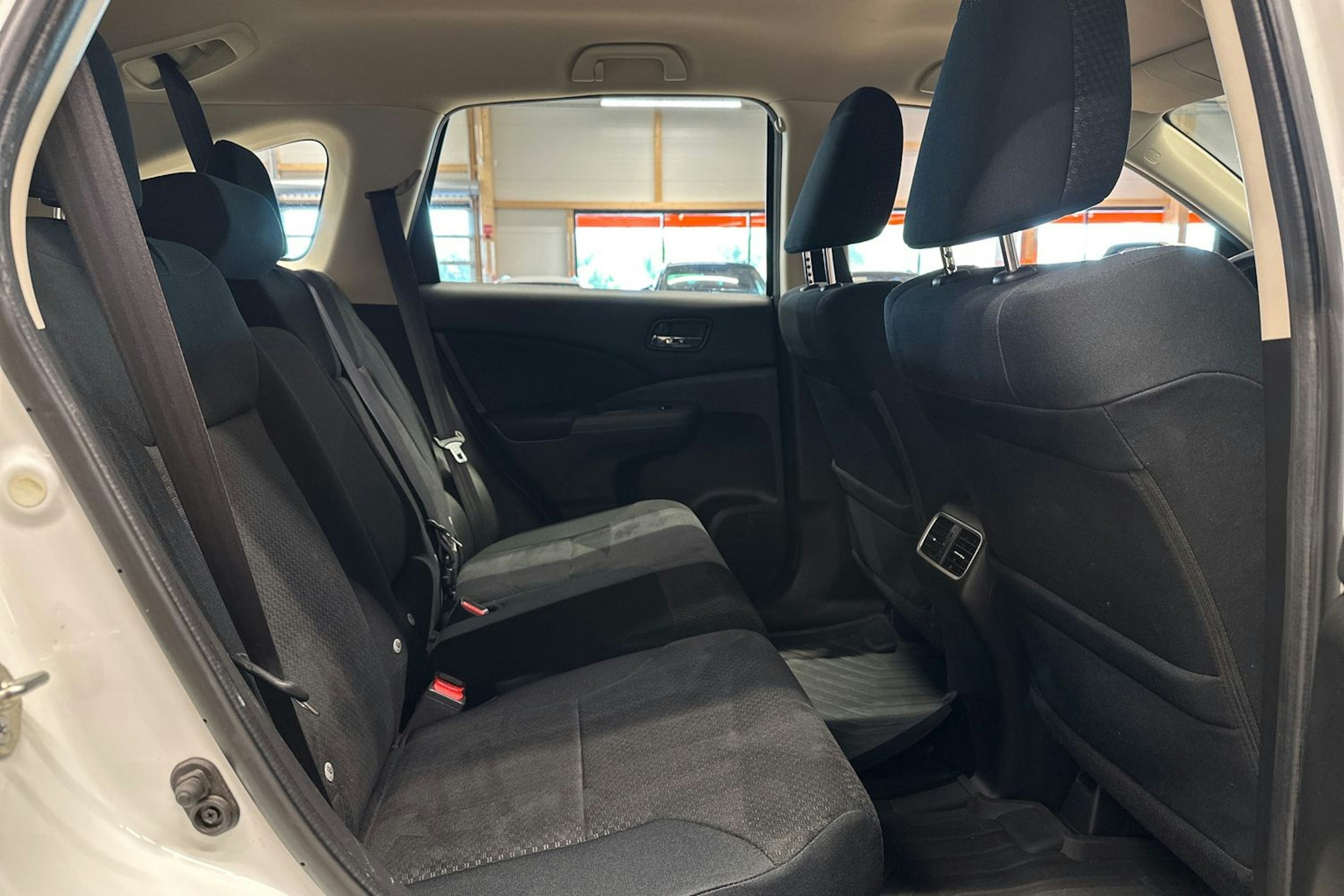 valkoinen Honda CR-V 2016 kuva 13.
