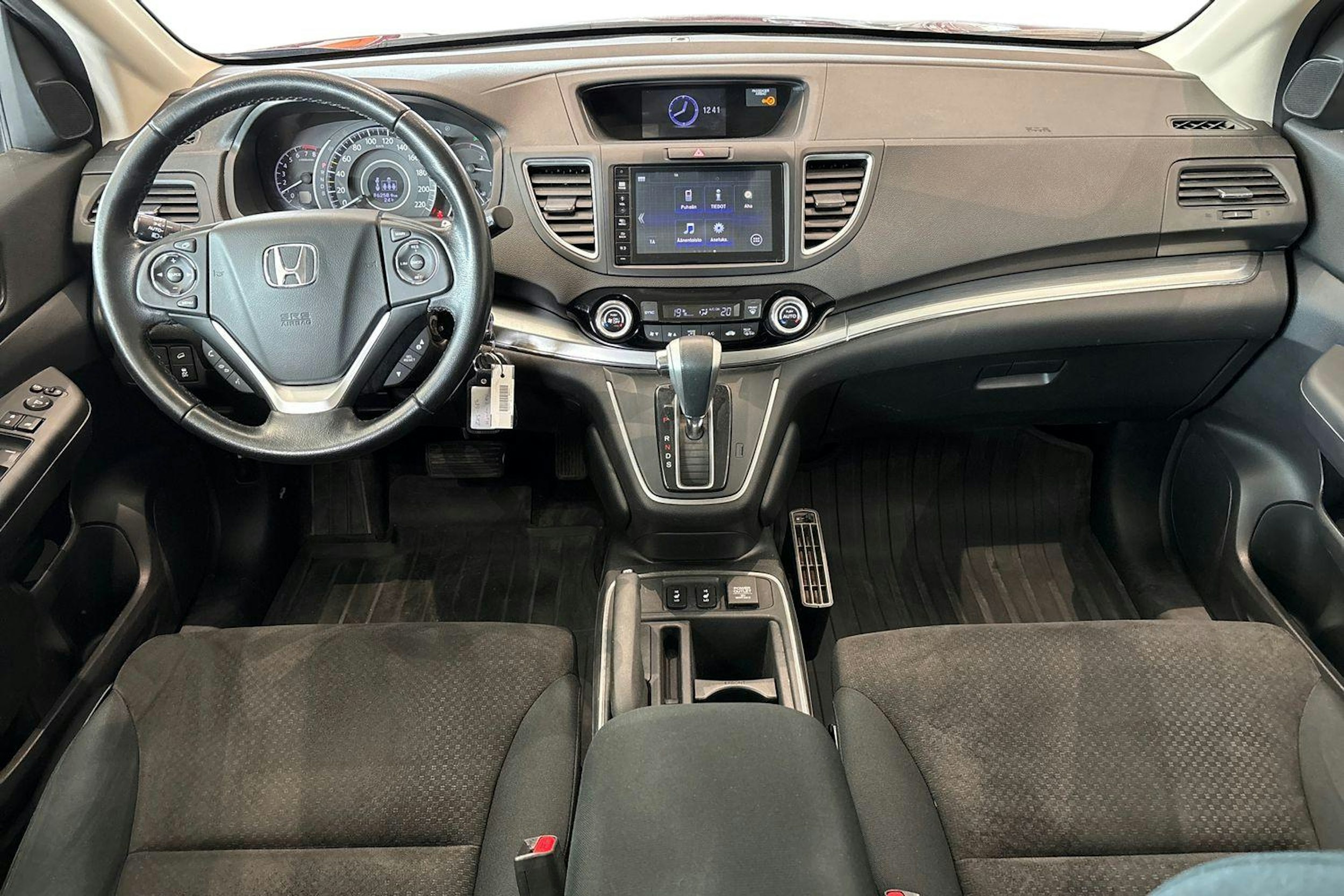 punainen Honda CR-V 2016 kuva 9.