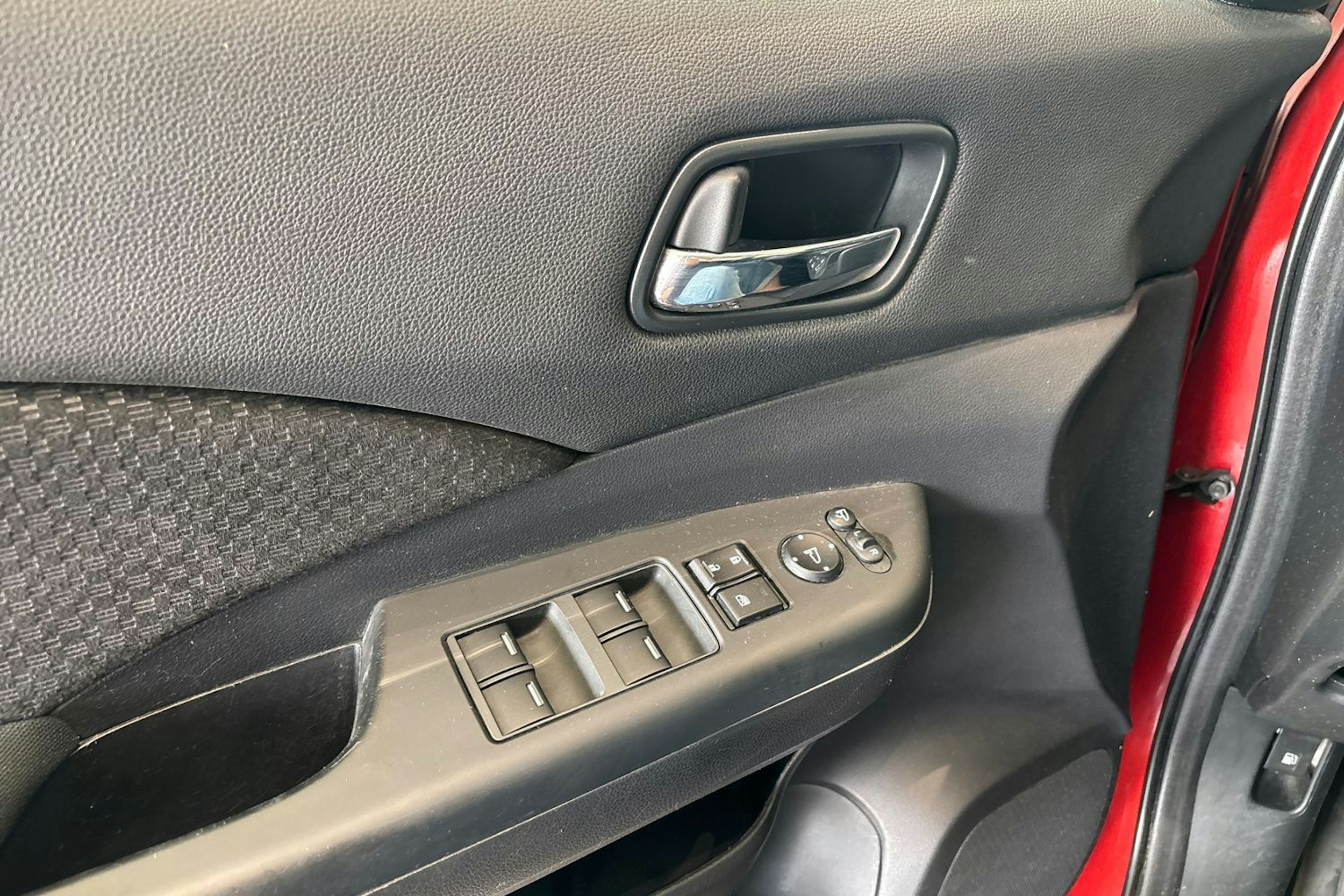 punainen Honda CR-V 2016 kuva 25.