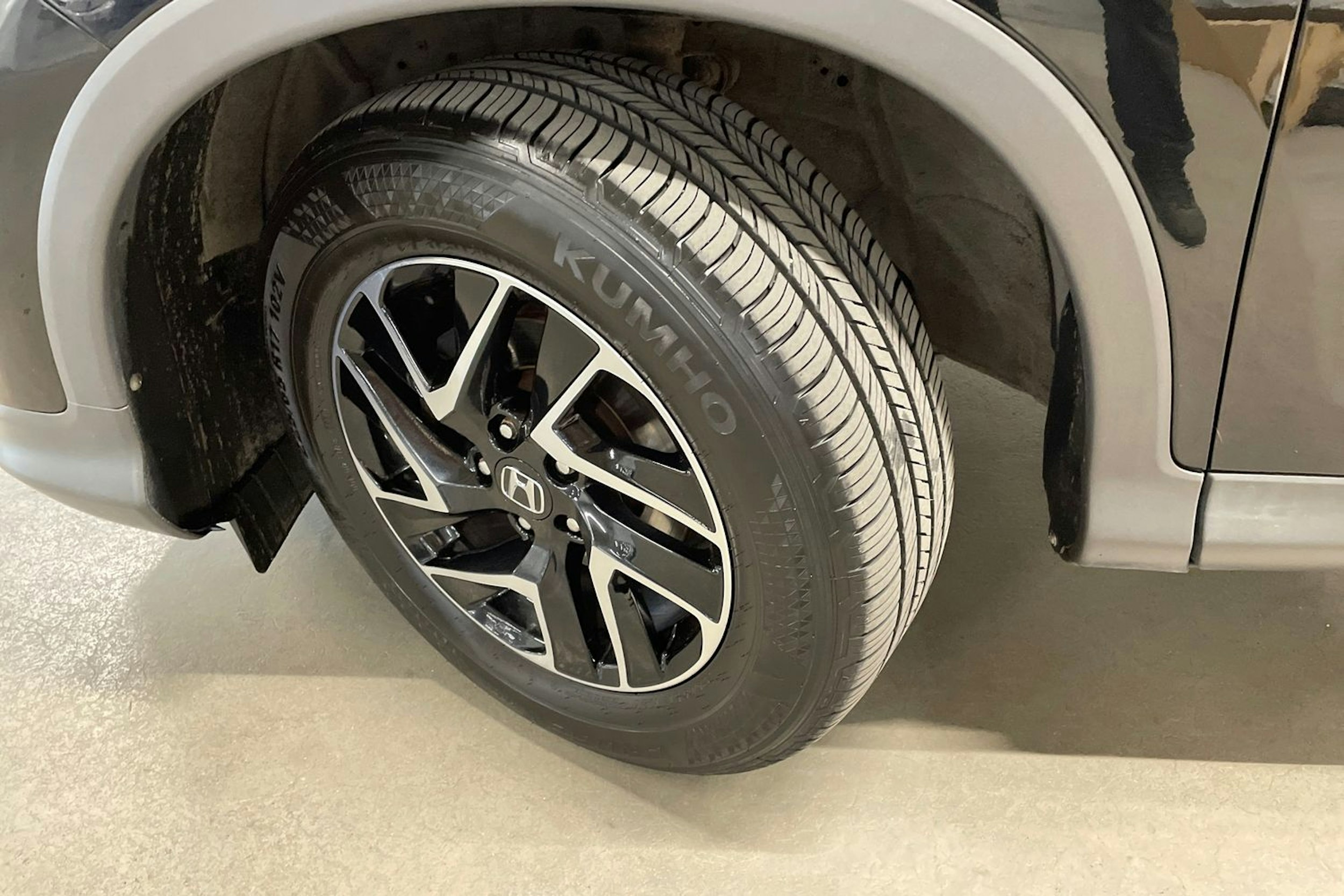 musta Honda CR-V 2017 kuva 13.