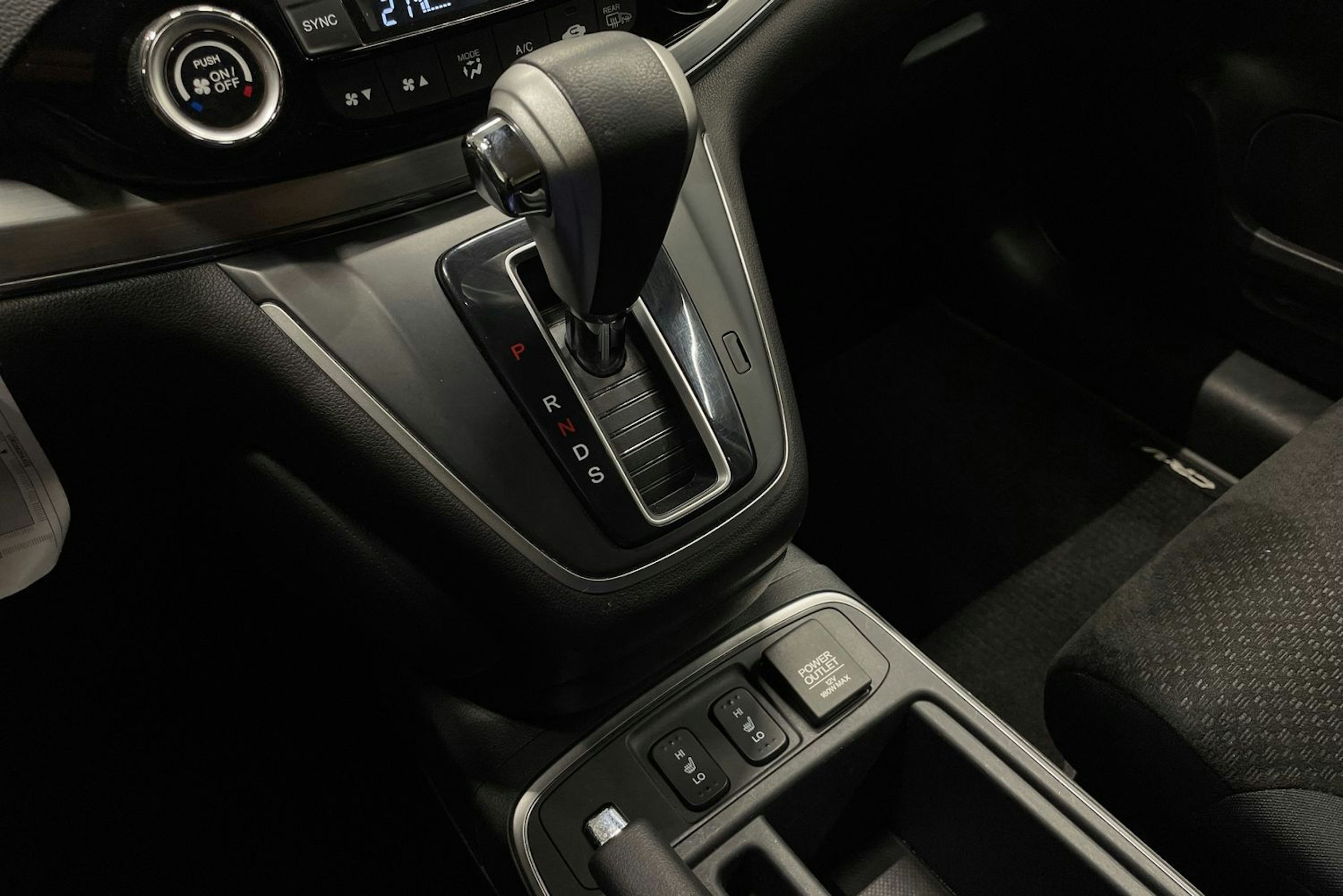 musta Honda CR-V 2017 kuva 19.
