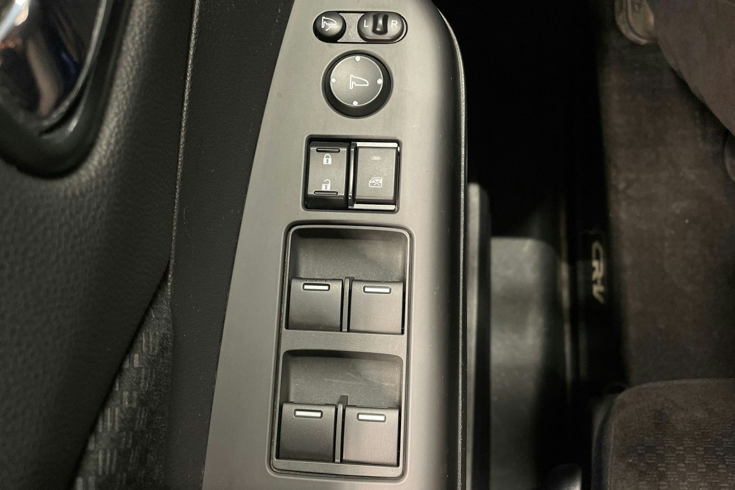 musta Honda CR-V 2017 kuva 25.