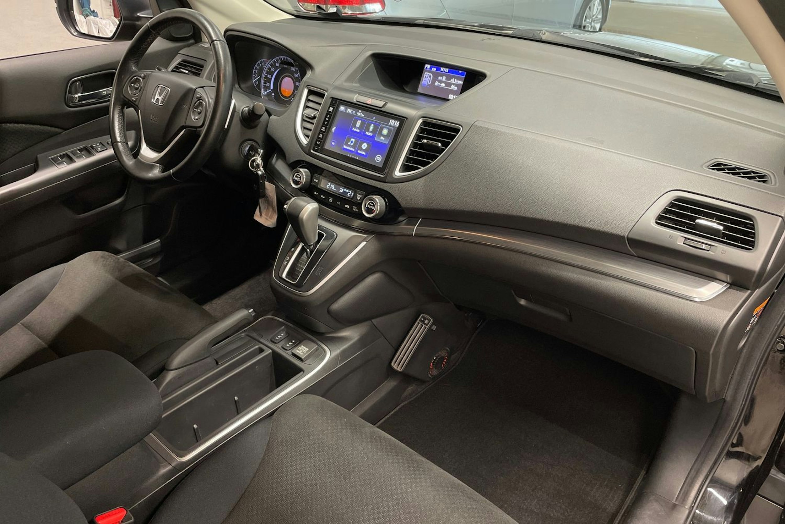 musta Honda CR-V 2017 kuva 28.