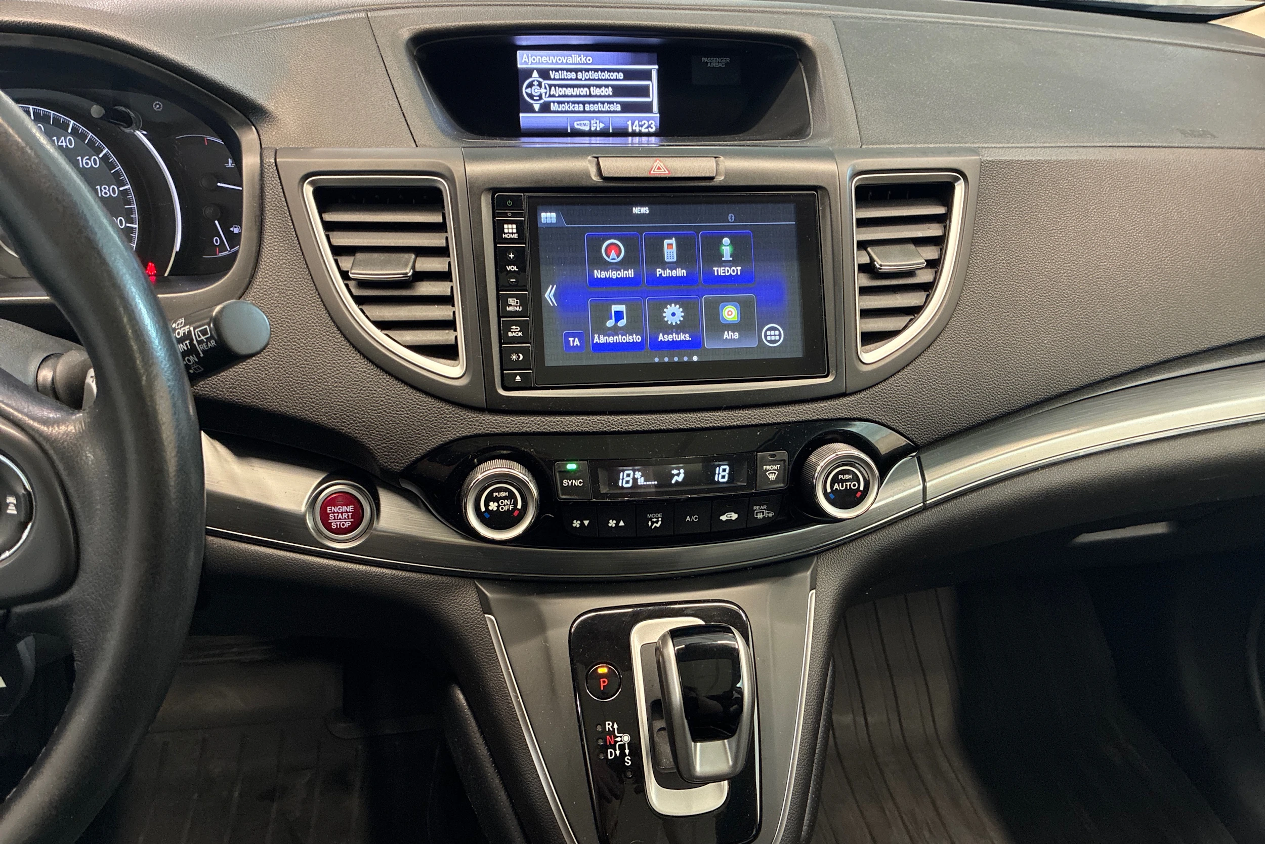 musta Honda CR-V 2017 kuva 20.