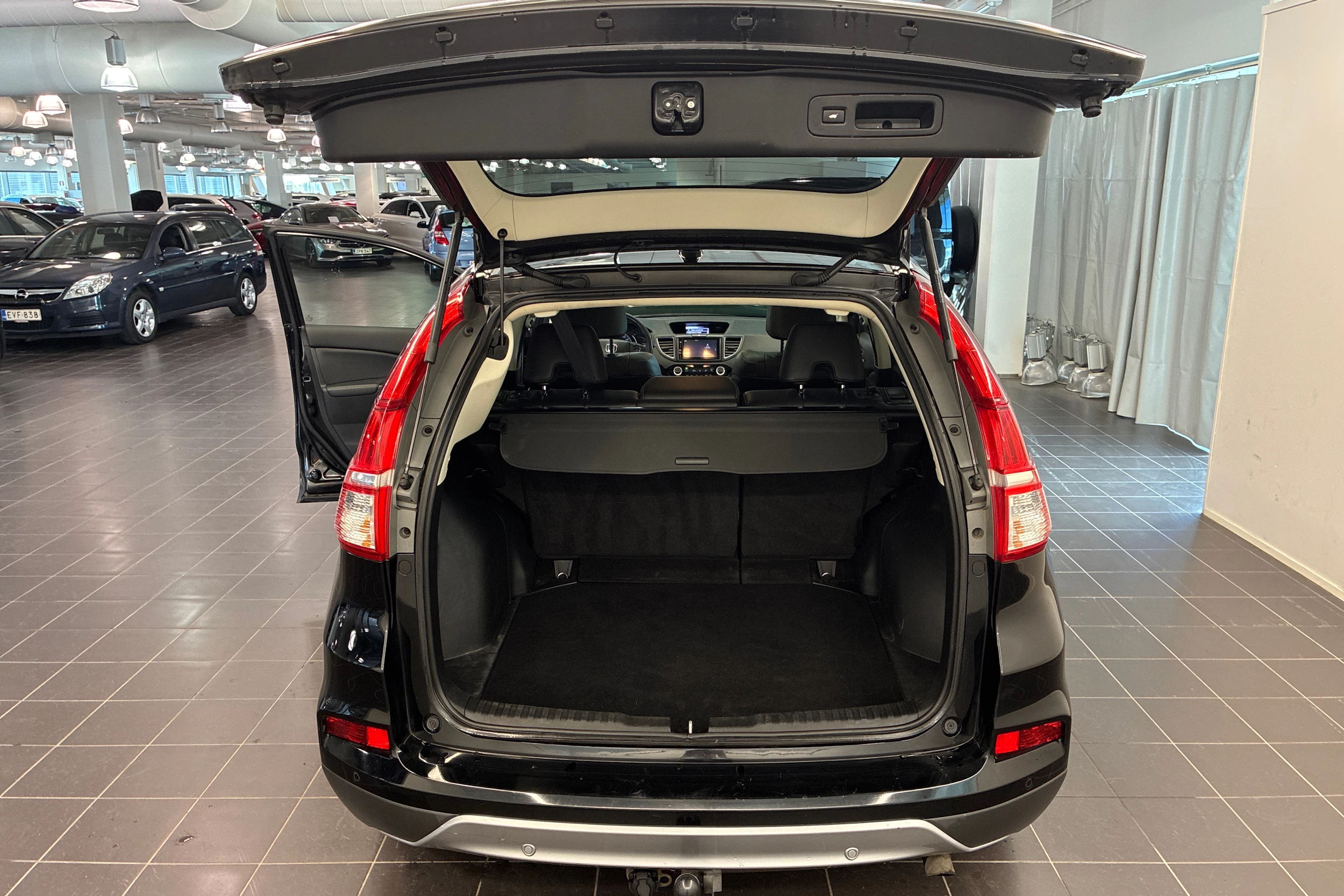 musta Honda CR-V 2017 kuva 27.