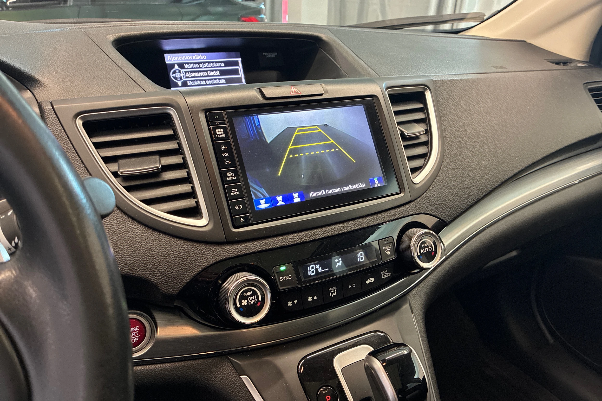 musta Honda CR-V 2017 kuva 28.
