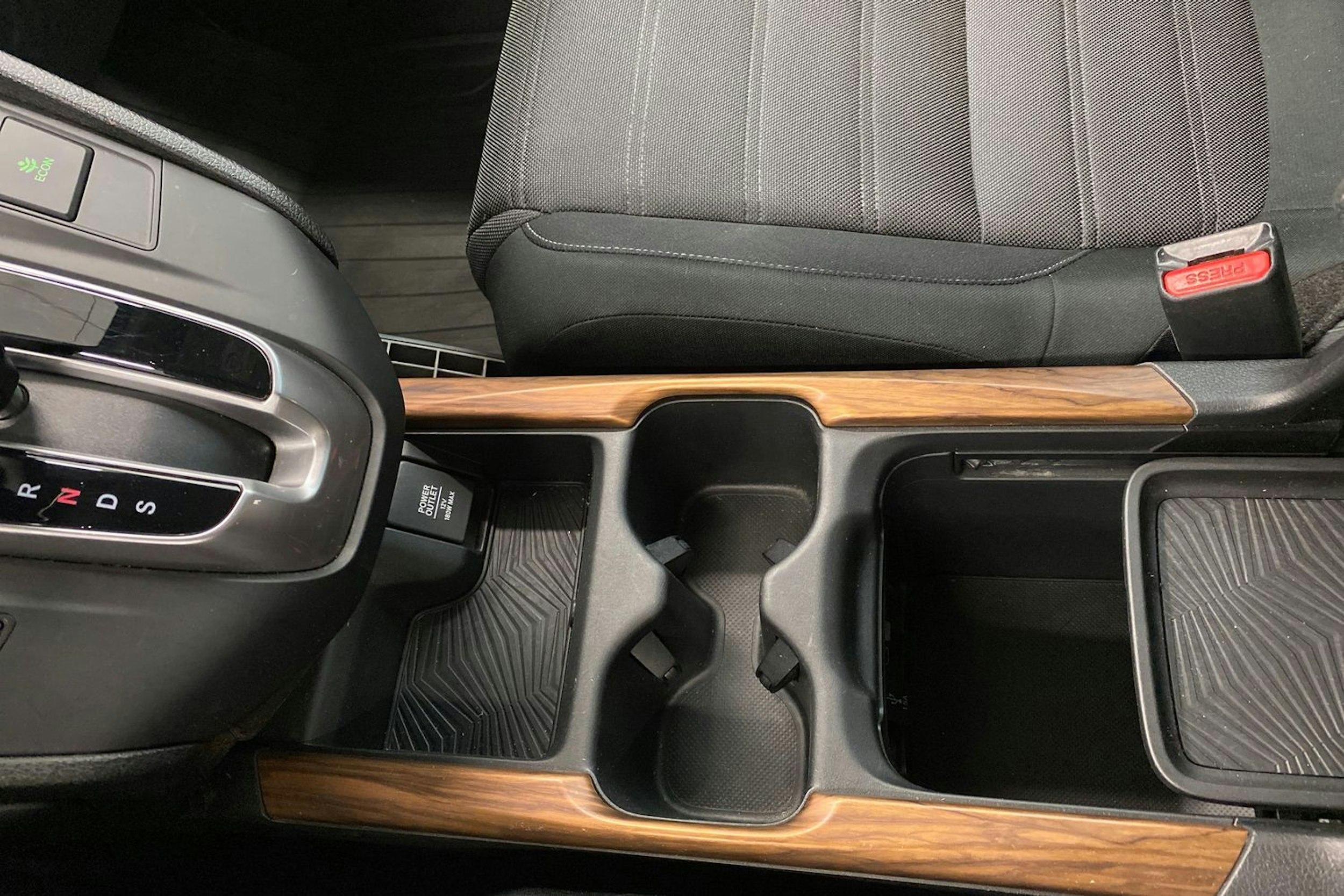 musta Honda CR-V 2019 kuva 22.