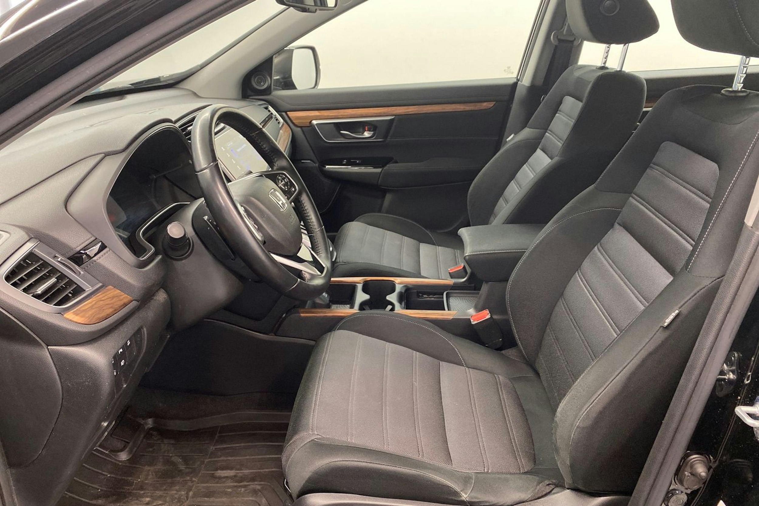musta Honda CR-V 2019 kuva 26.