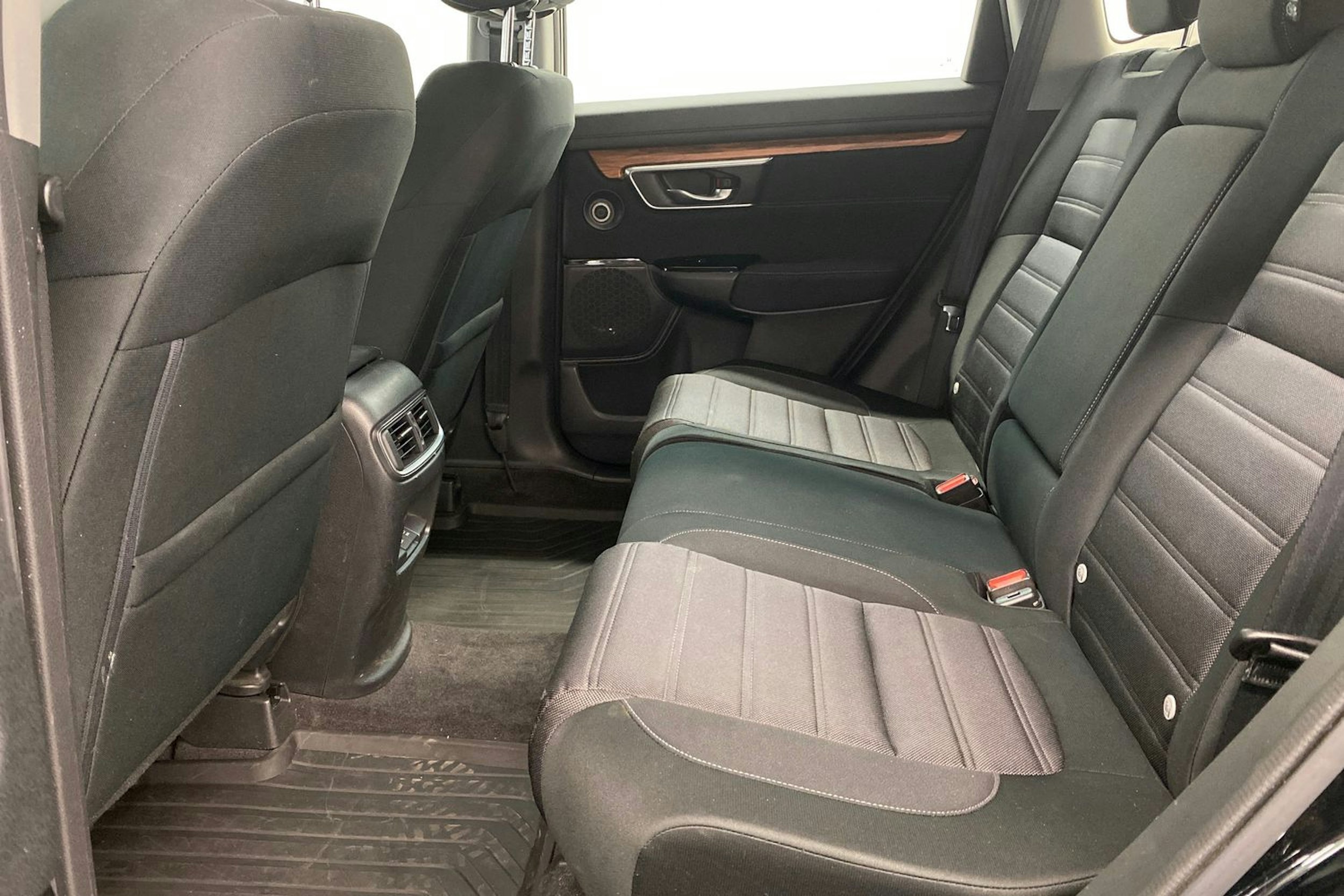 musta Honda CR-V 2019 kuva 27.