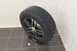 punainen Honda CR-V 2019 kuva 10.