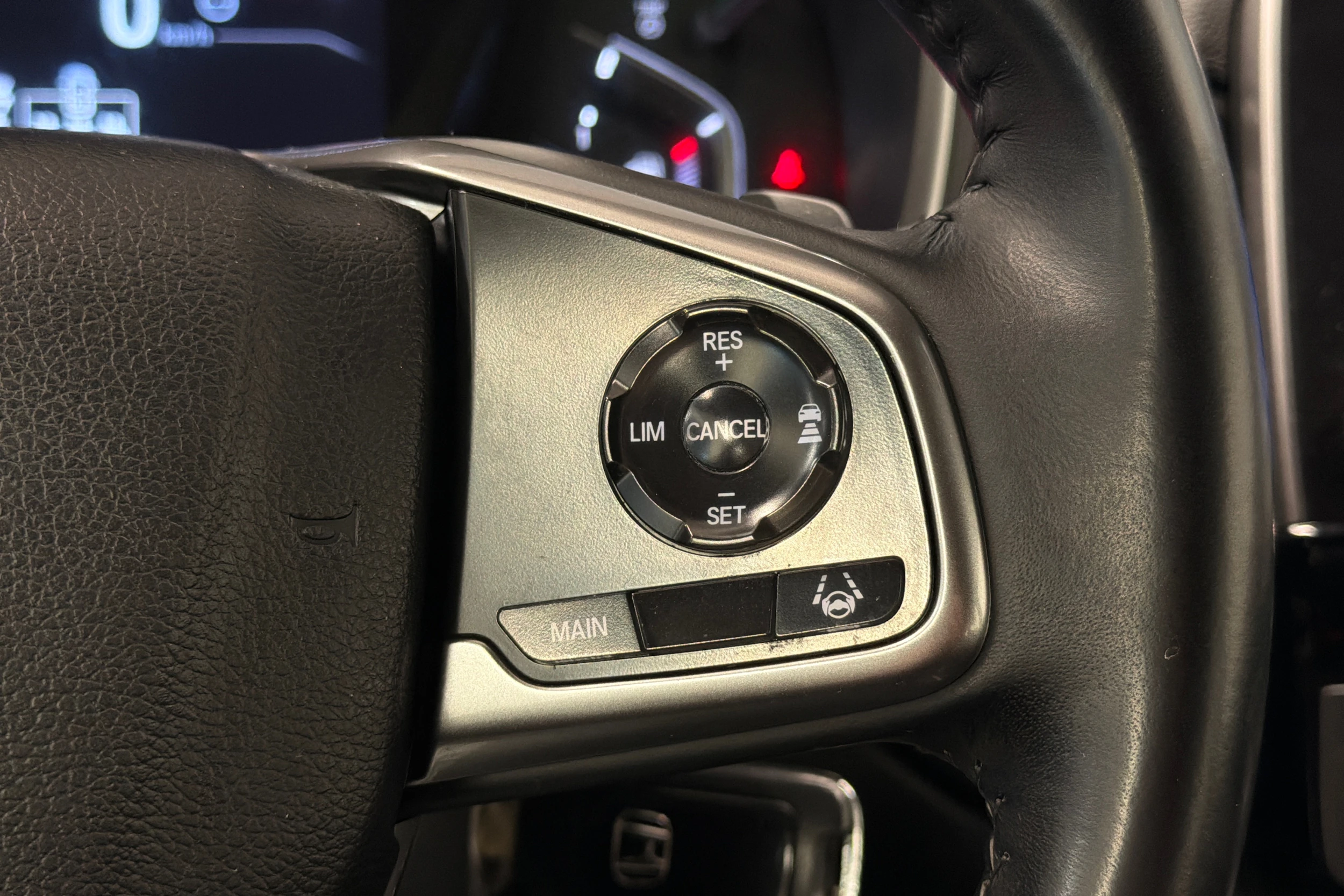 punainen Honda CR-V 2019 kuva 15.
