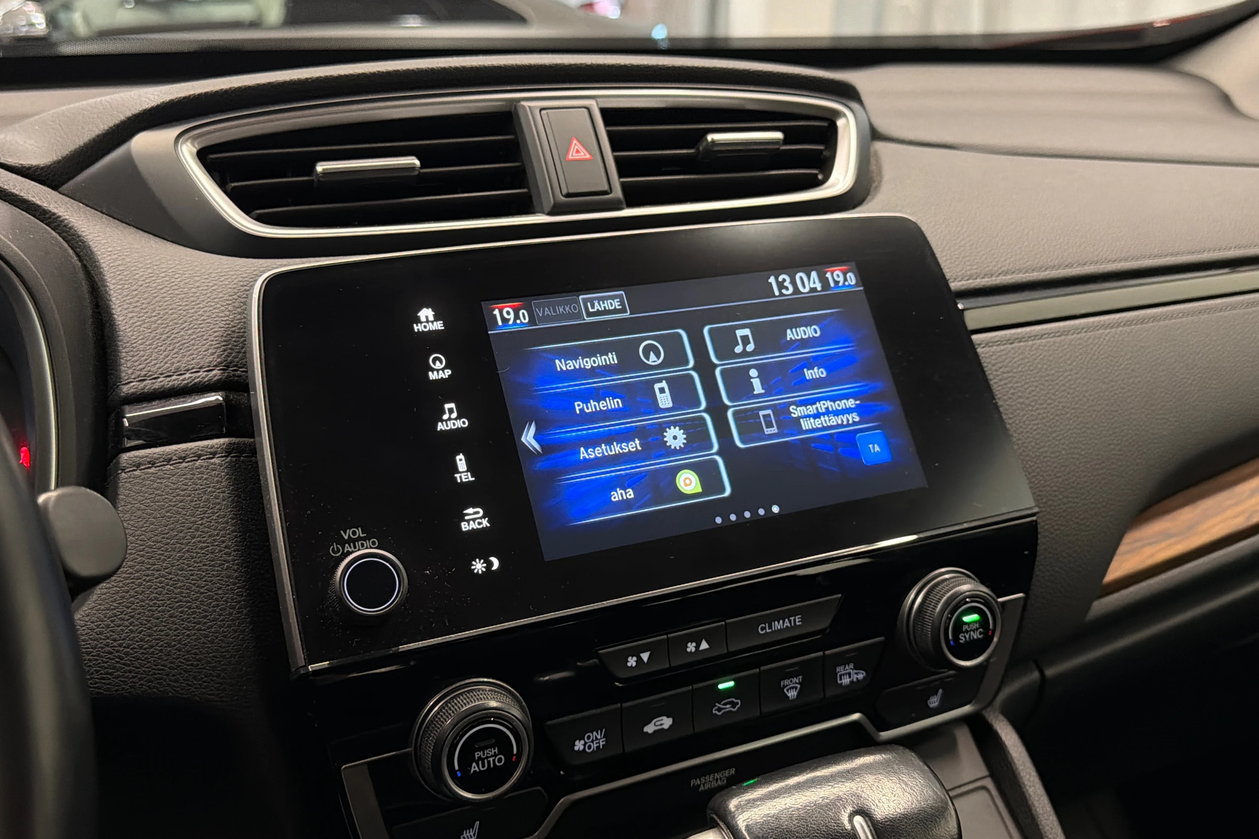 punainen Honda CR-V 2019 kuva 22.