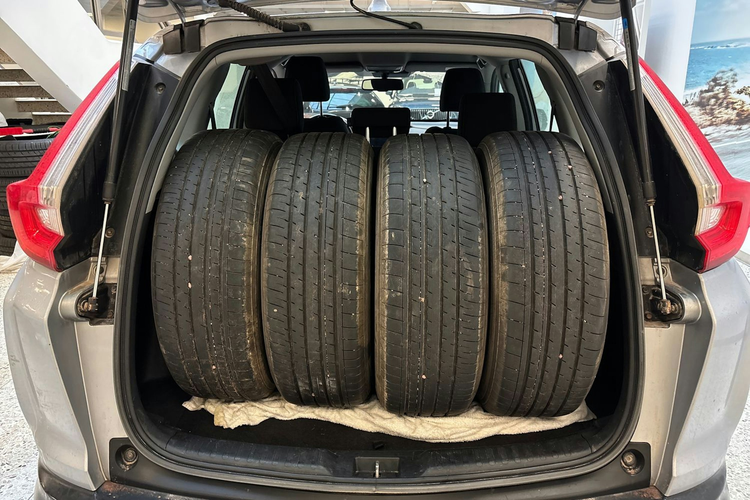 harmaa Honda CR-V 2019 kuva 14.