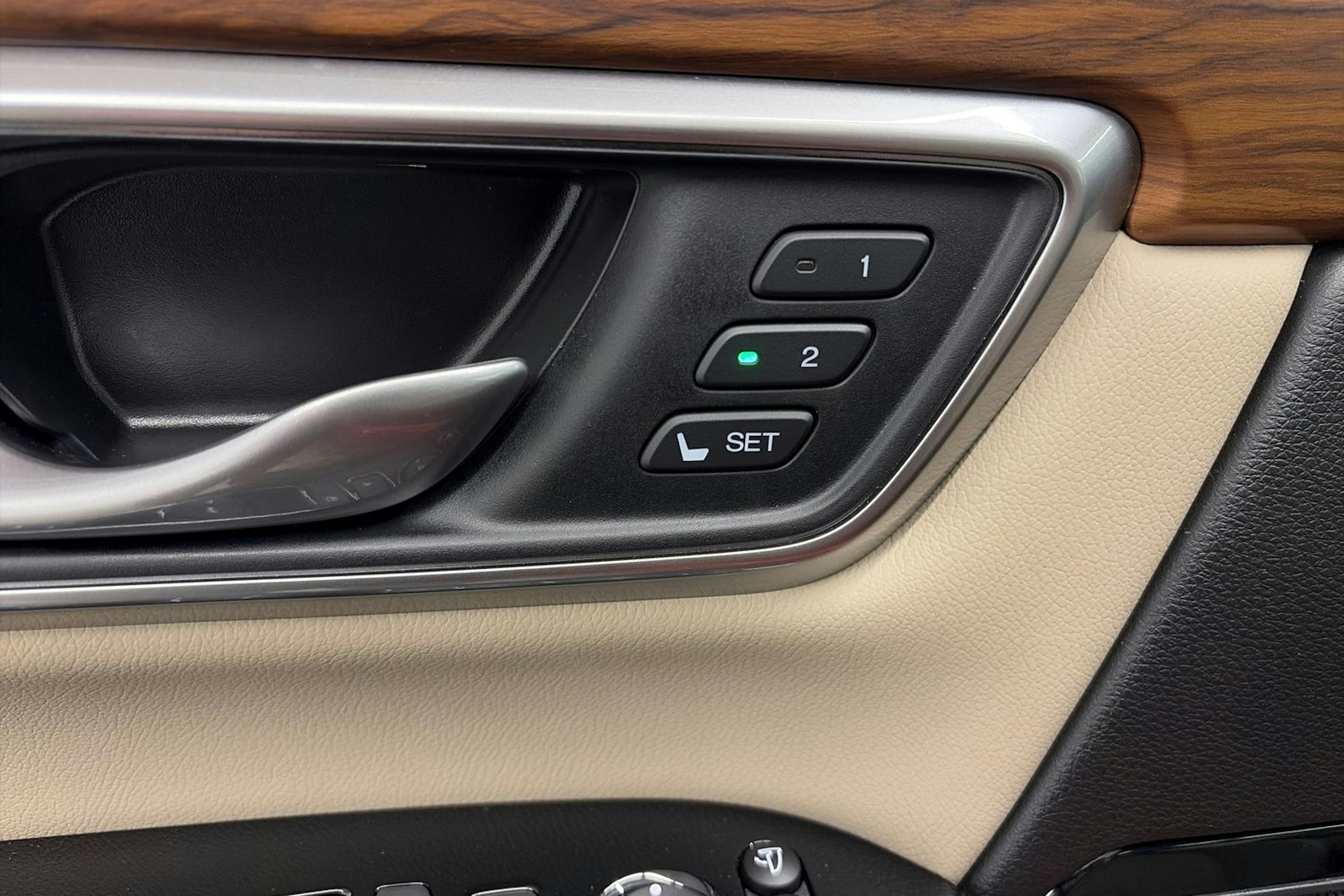 punainen Honda CR-V 2021 kuva 17.