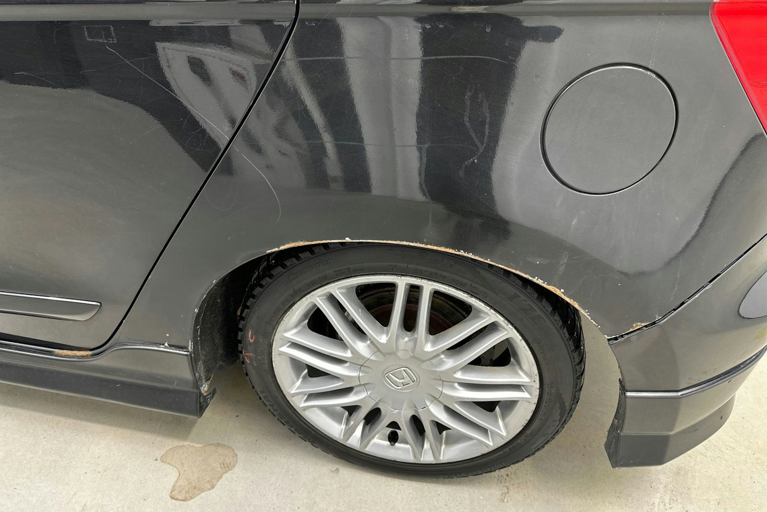 musta Honda FR-V 2008 kuva 15.