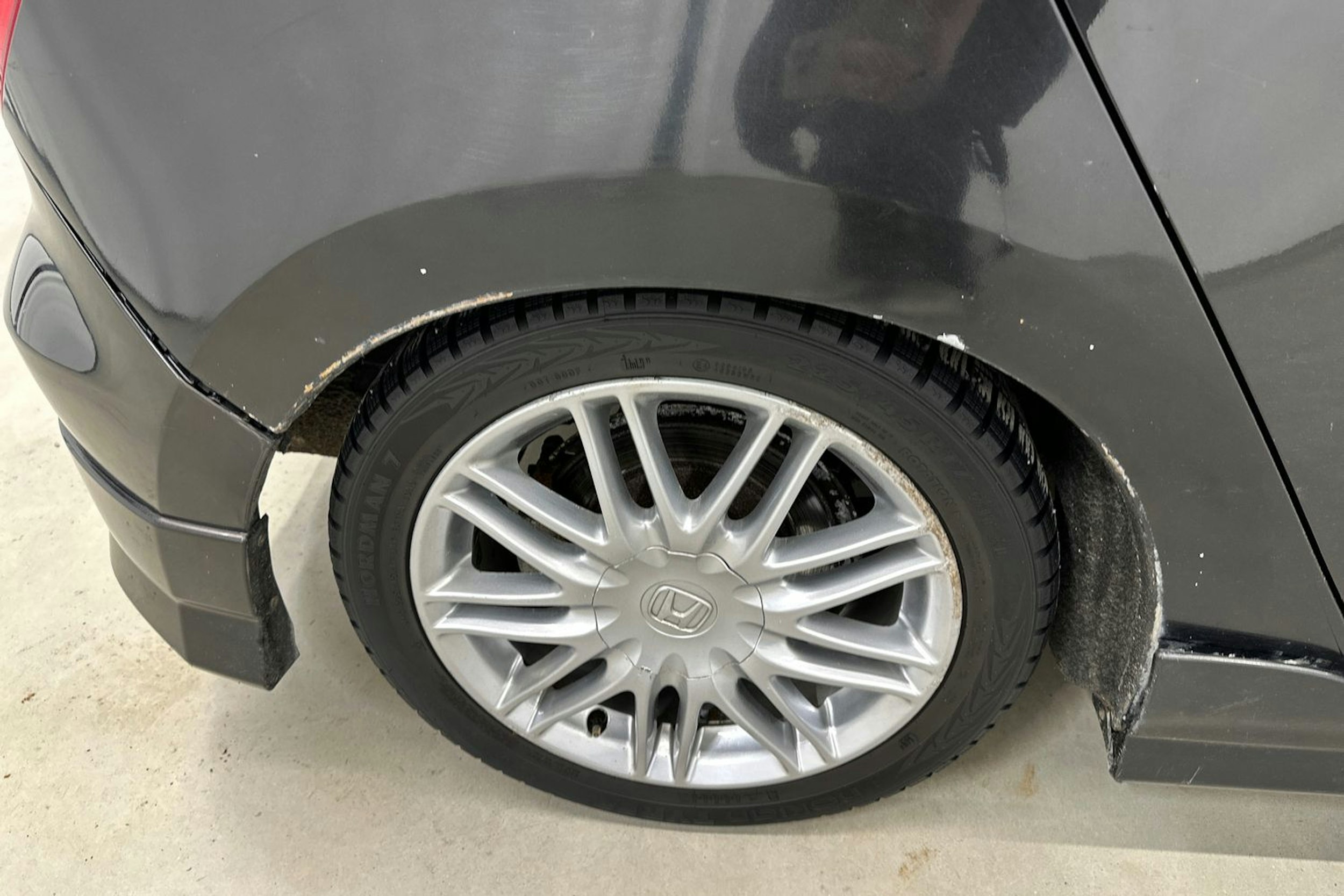 musta Honda FR-V 2008 kuva 22.