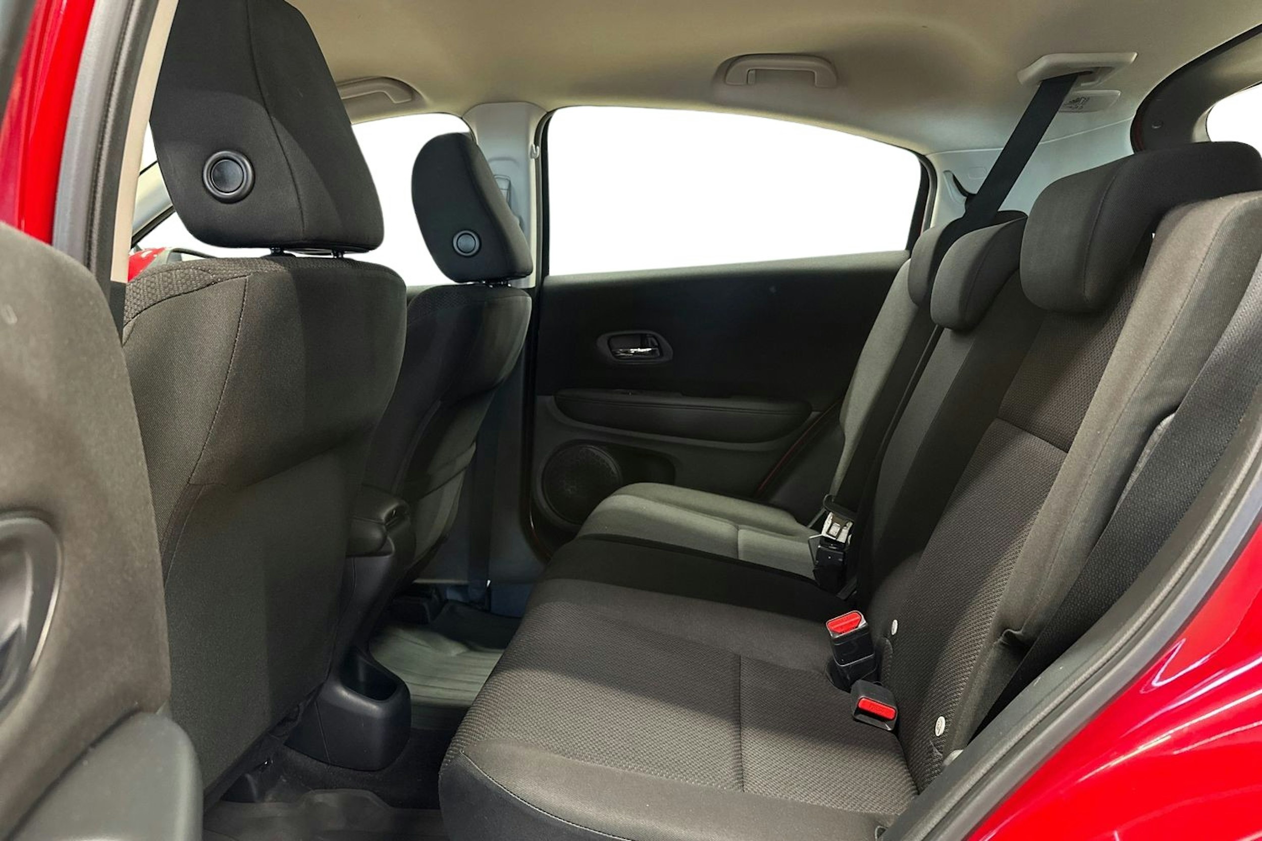 punainen Honda HR-V 2016 kuva 12.
