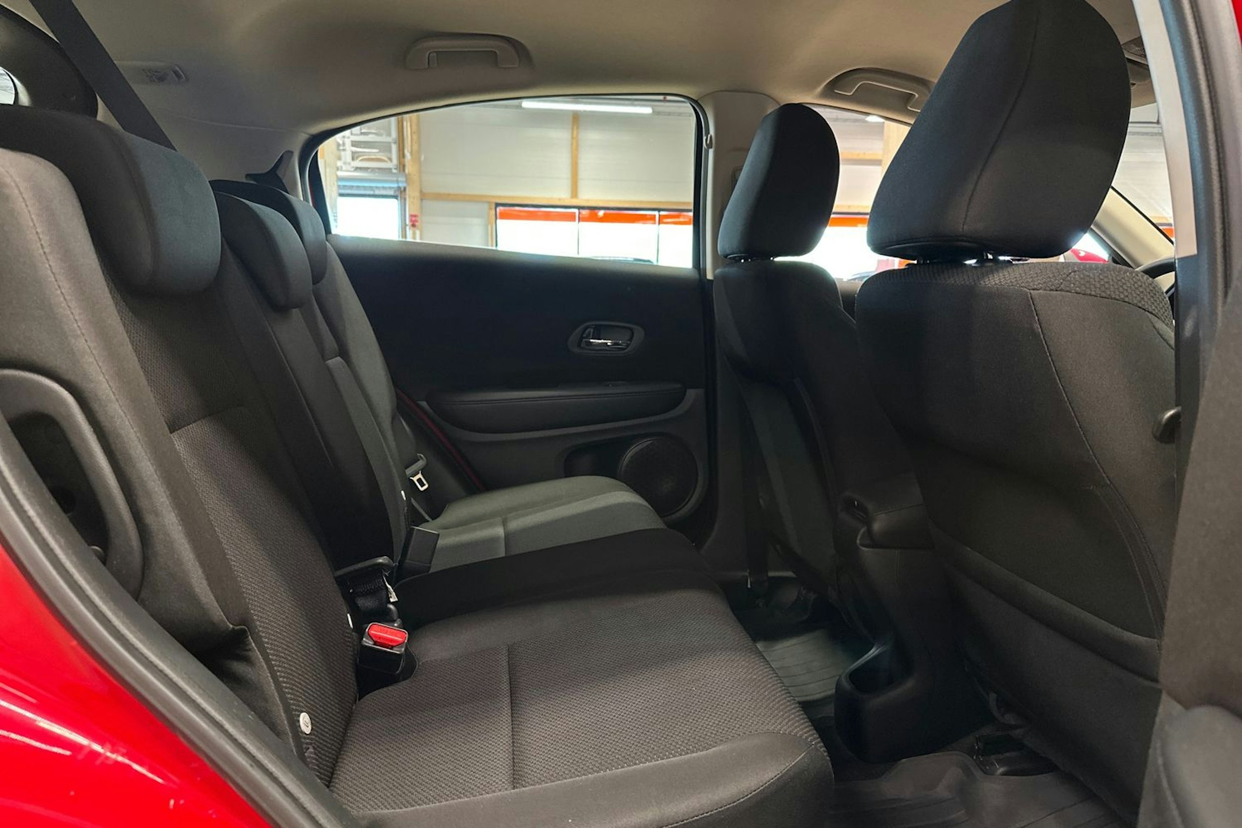 punainen Honda HR-V 2016 kuva 15.
