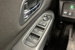punainen Honda HR-V 2016 kuva 24.