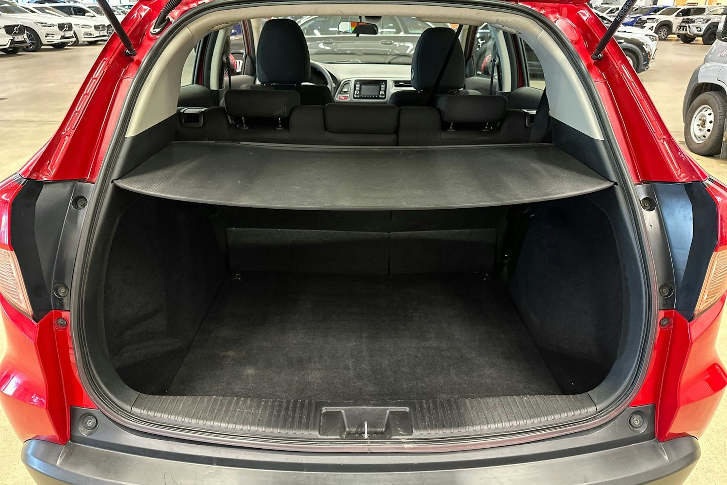 punainen Honda HR-V 2016 kuva 25.