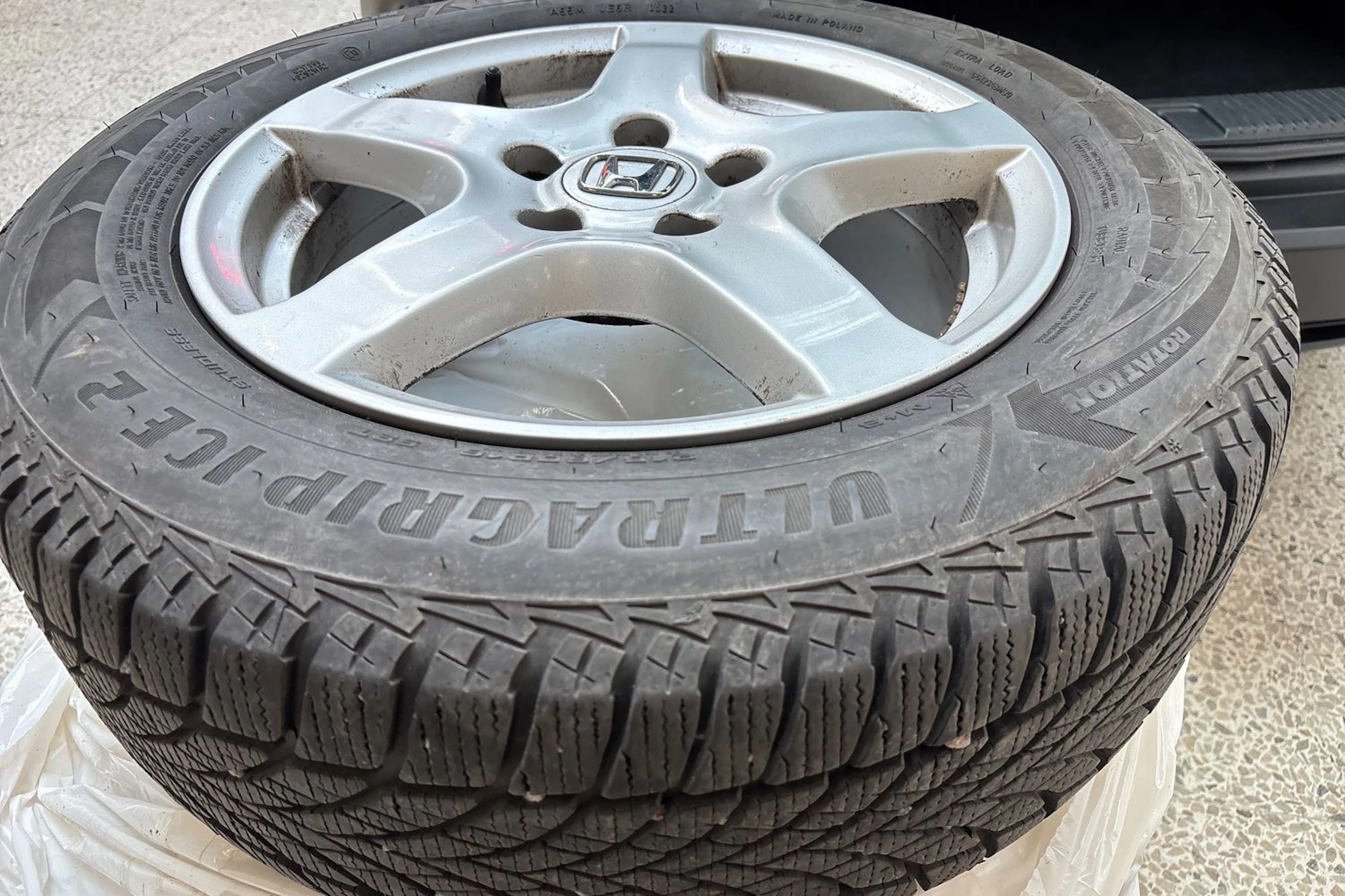 harmaa Honda HR-V 2016 kuva 15.
