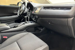 harmaa Honda HR-V 2016 kuva 24.