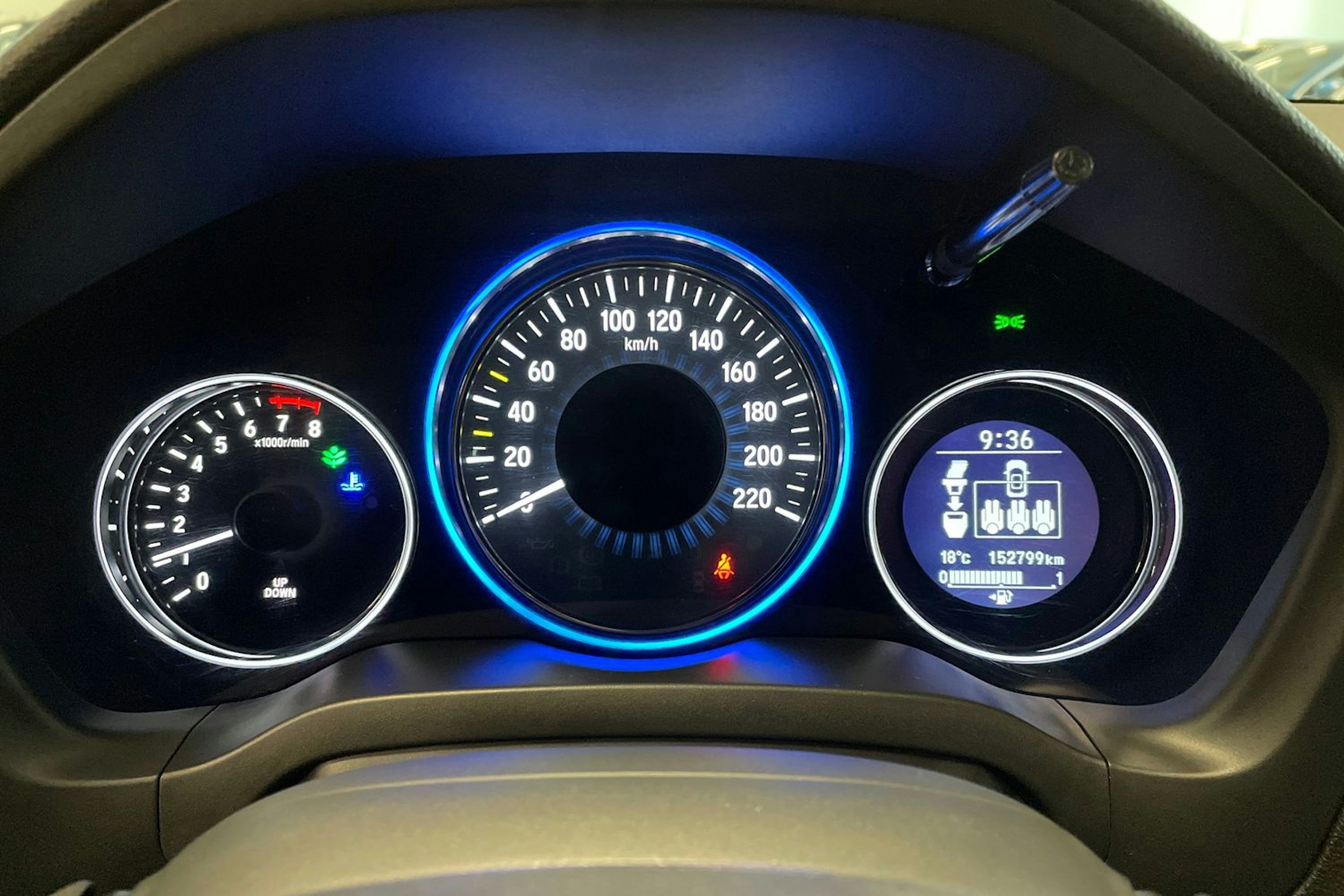 sininen Honda HR-V 2016 kuva 17.