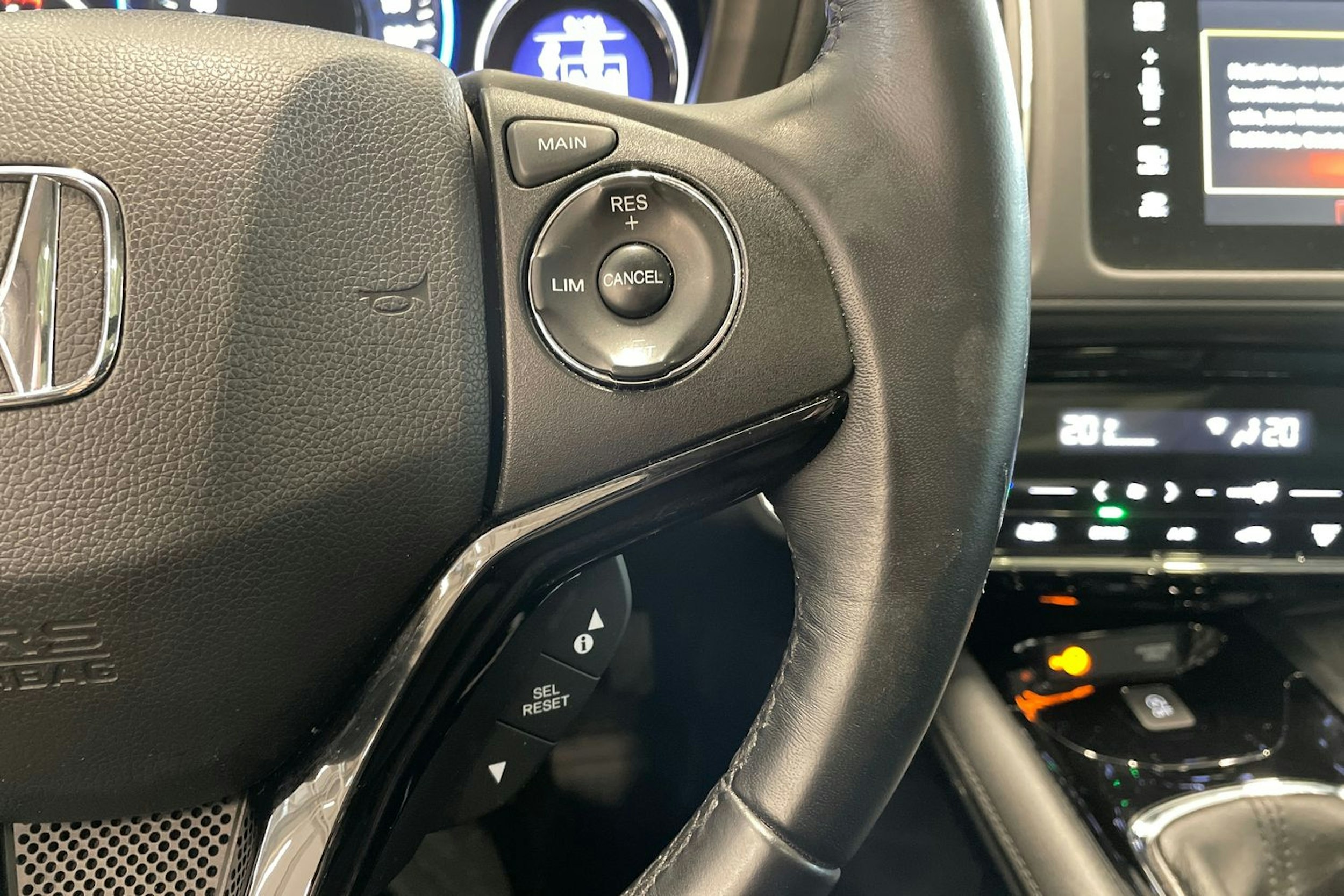 sininen Honda HR-V 2016 kuva 18.