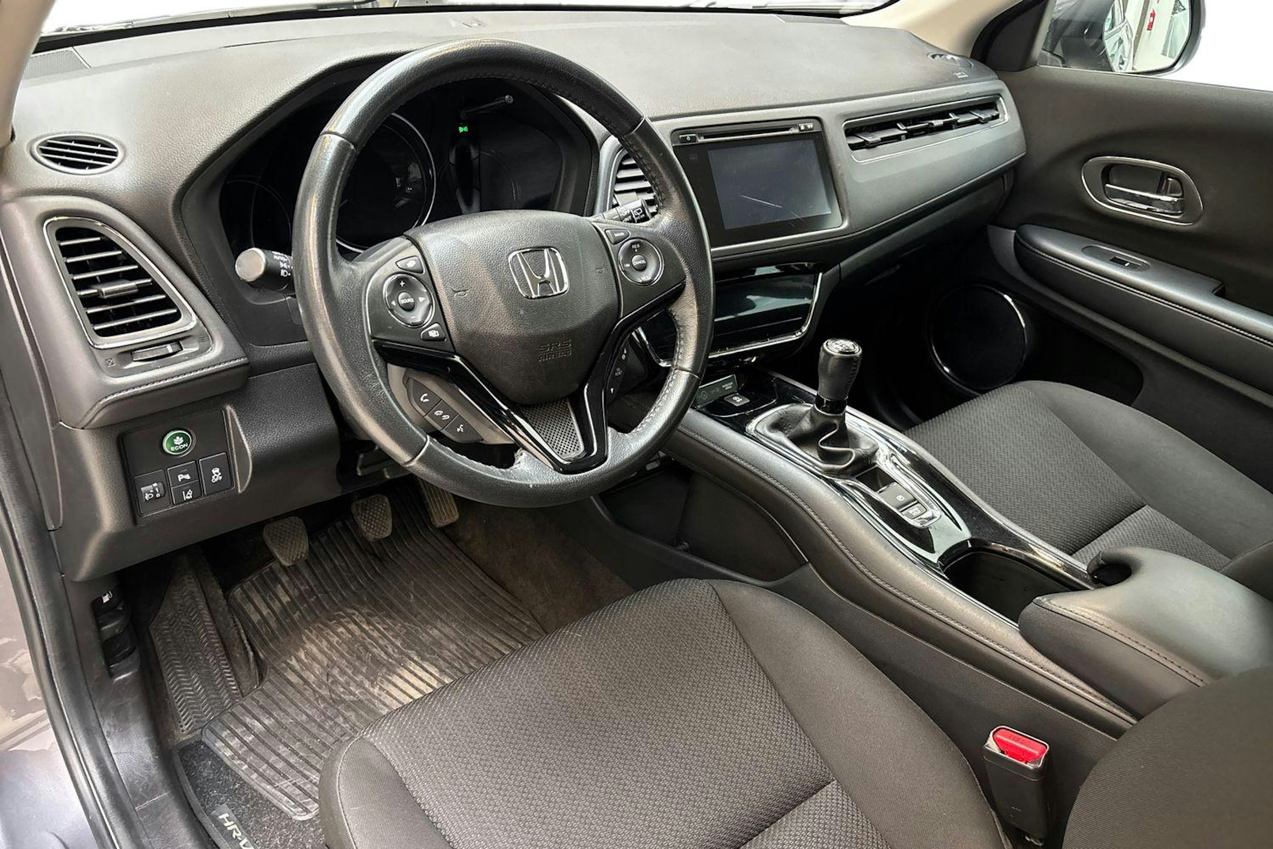 harmaa Honda HR-V 2016 kuva 7.
