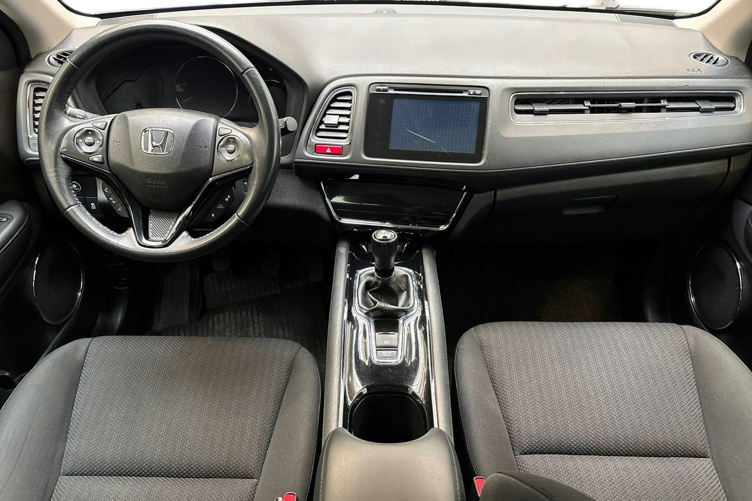 harmaa Honda HR-V 2016 kuva 9.