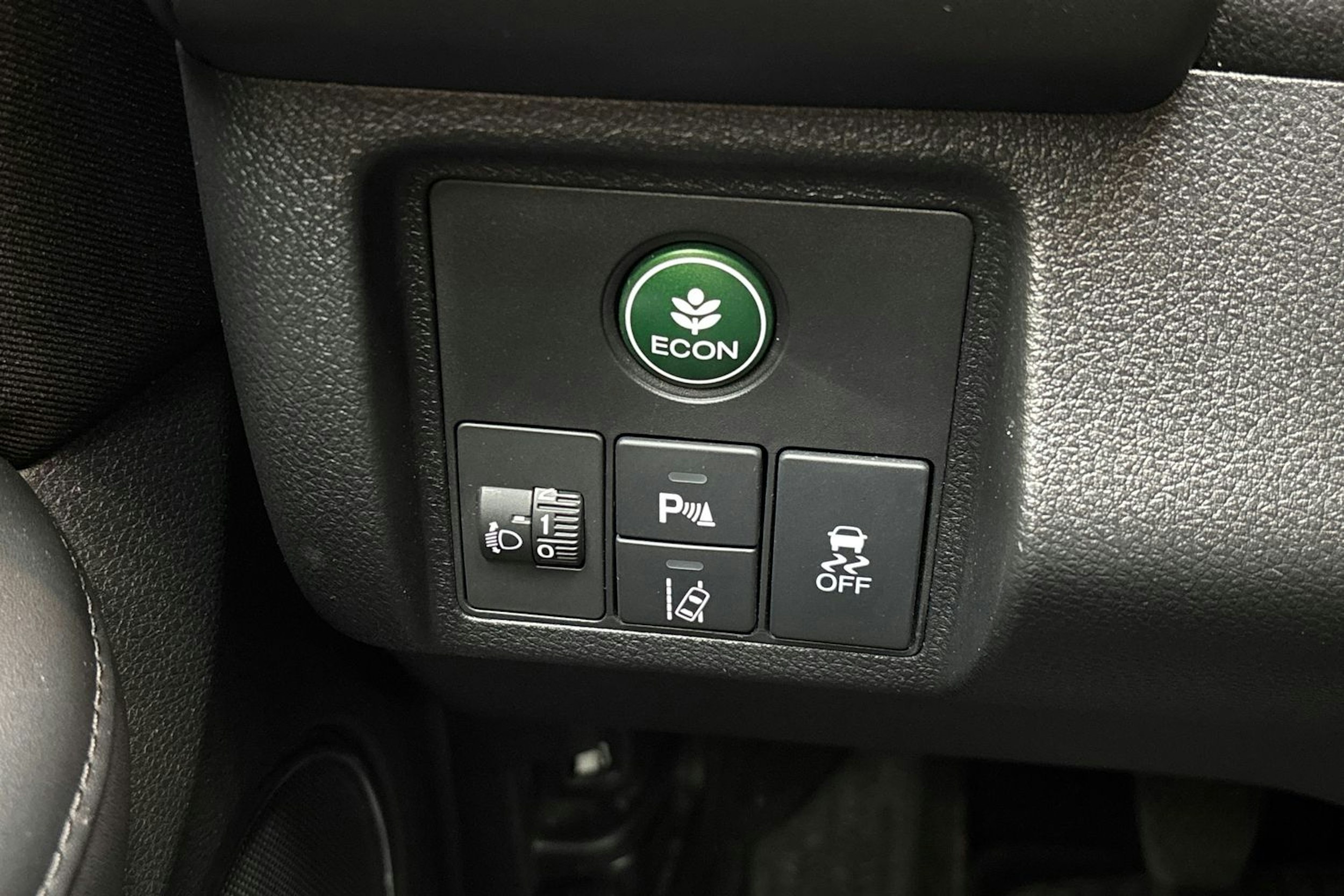 harmaa Honda HR-V 2016 kuva 17.