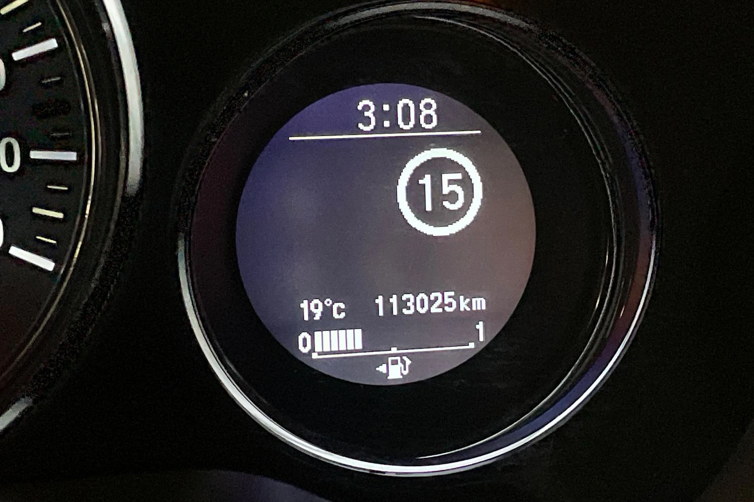 Sininen Honda HR-V 2016 kuva 17.