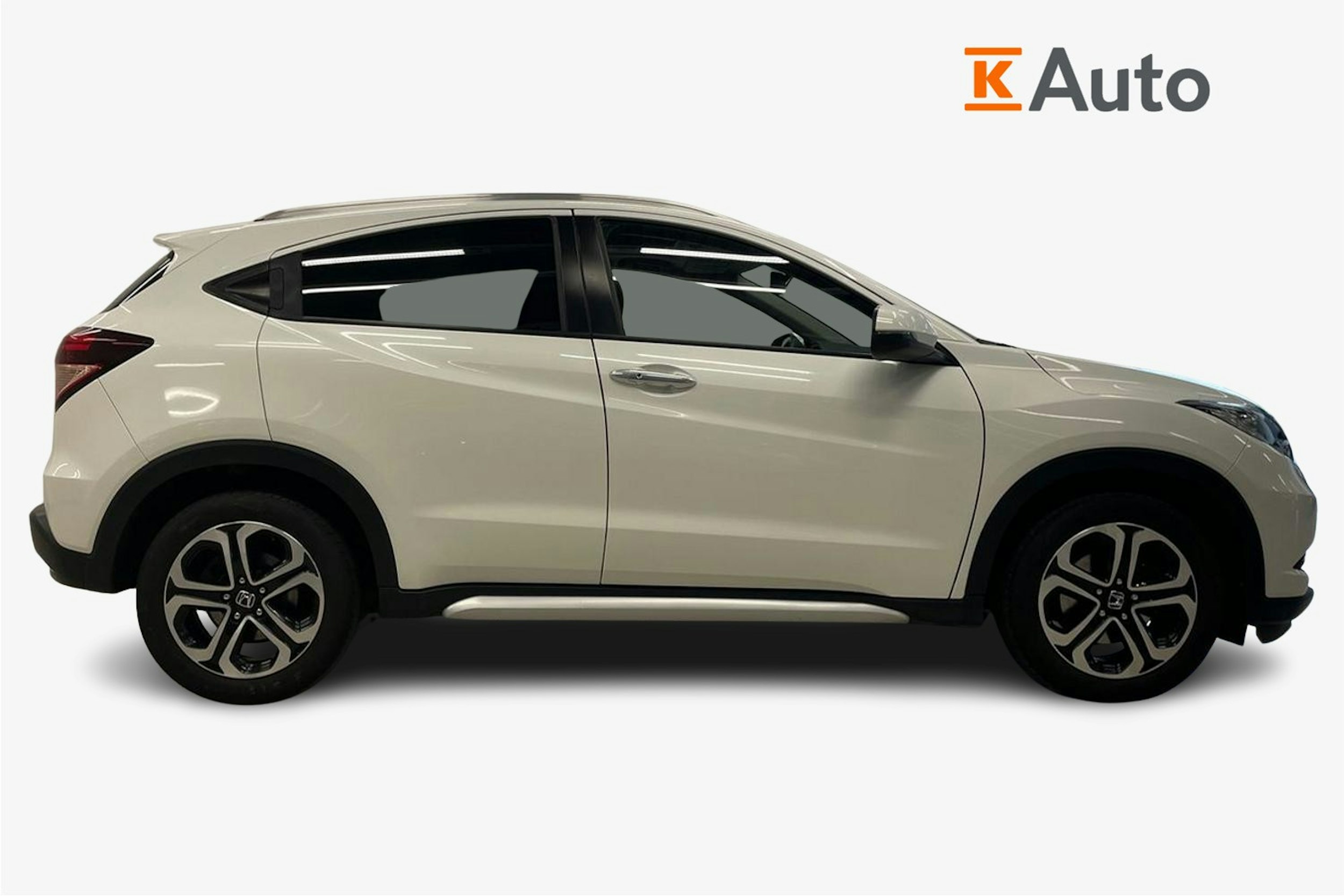 Valkoinen Honda HR-V 2017 kuva 6.