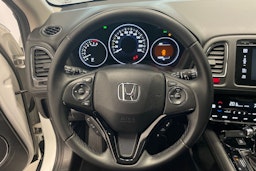 Valkoinen Honda HR-V 2017 kuva 14.