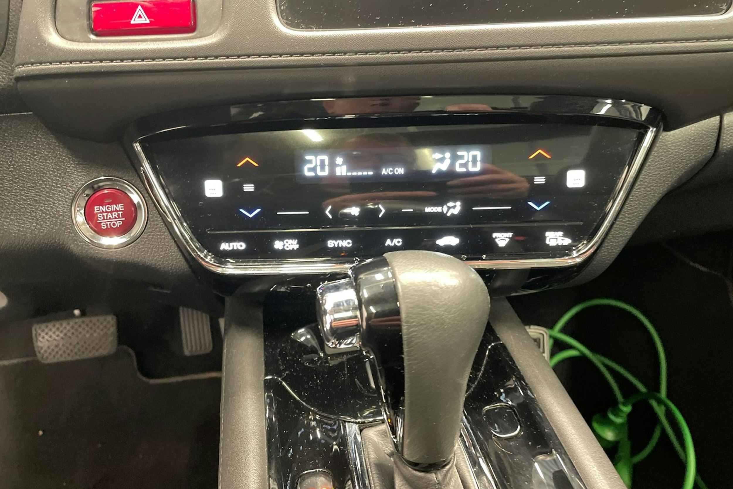 Valkoinen Honda HR-V 2017 kuva 18.