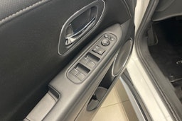 Valkoinen Honda HR-V 2017 kuva 20.
