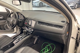 Valkoinen Honda HR-V 2017 kuva 23.
