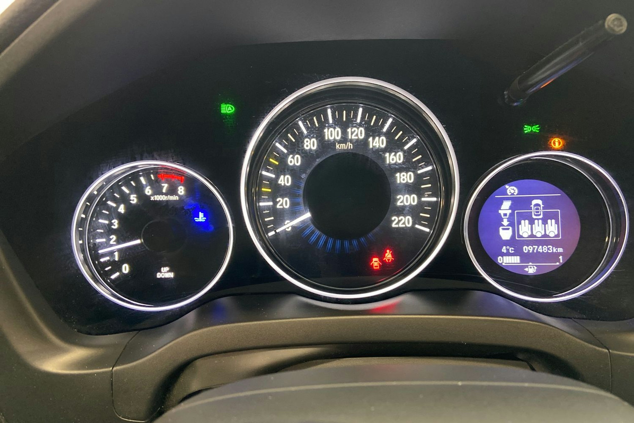 harmaa Honda HR-V 2017 kuva 16.