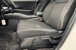 valkoinen Honda HR-V 2018 kuva 13.