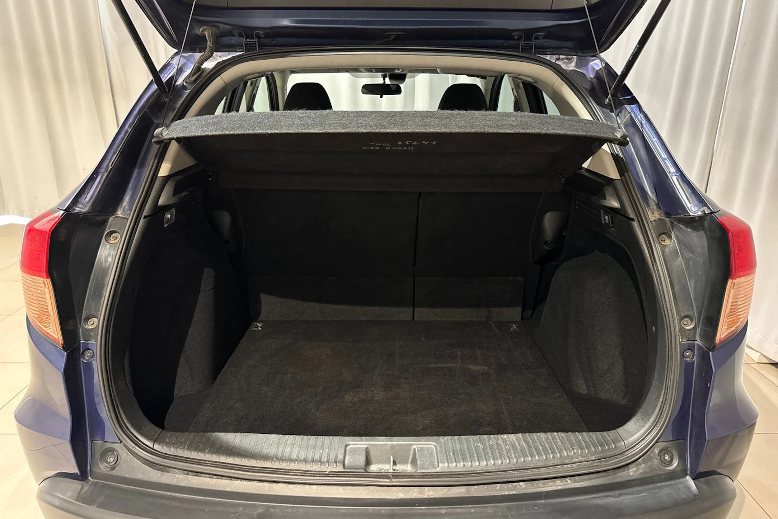 sininen Honda HR-V 2018 kuva 12.
