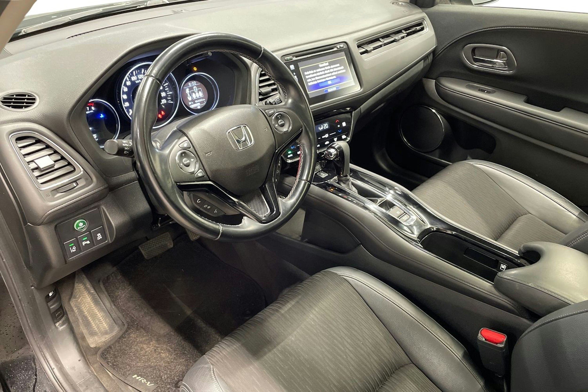 musta Honda HR-V 2019 kuva 6.