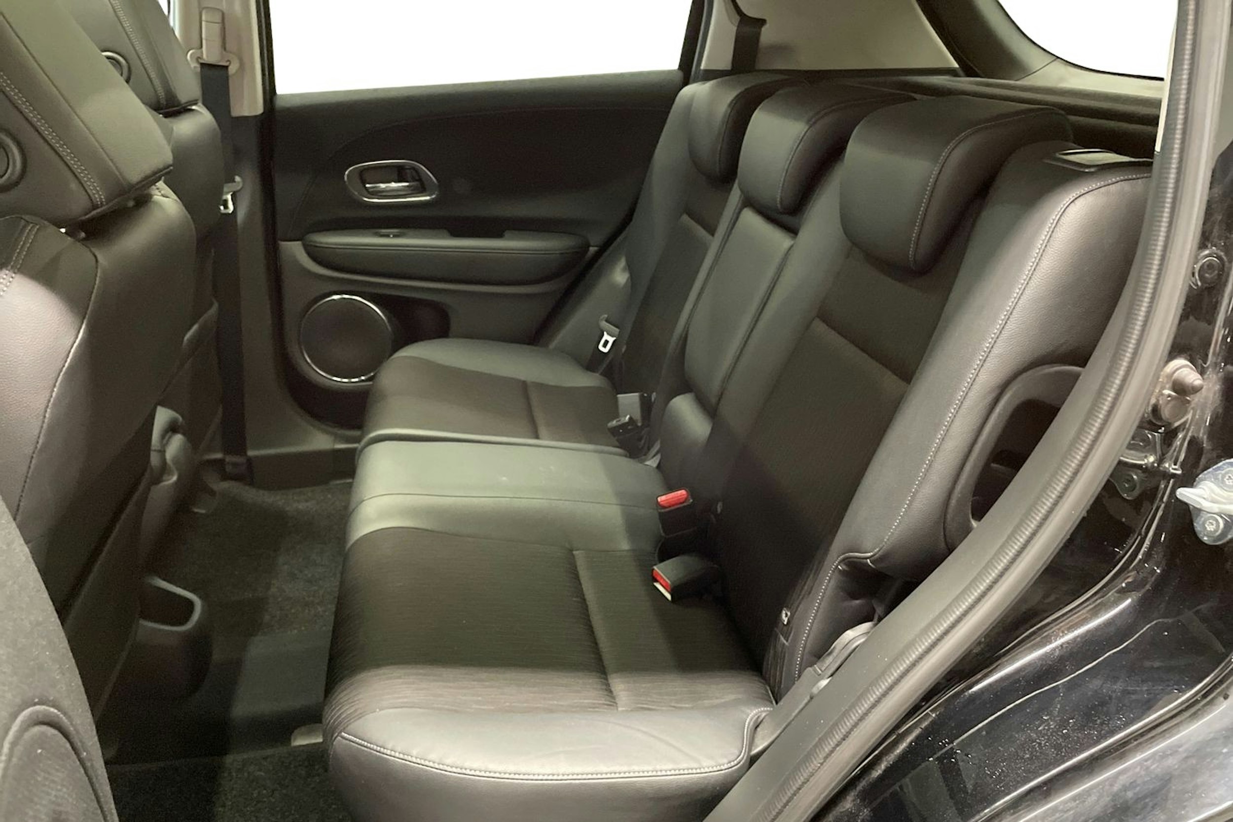 musta Honda HR-V 2019 kuva 8.