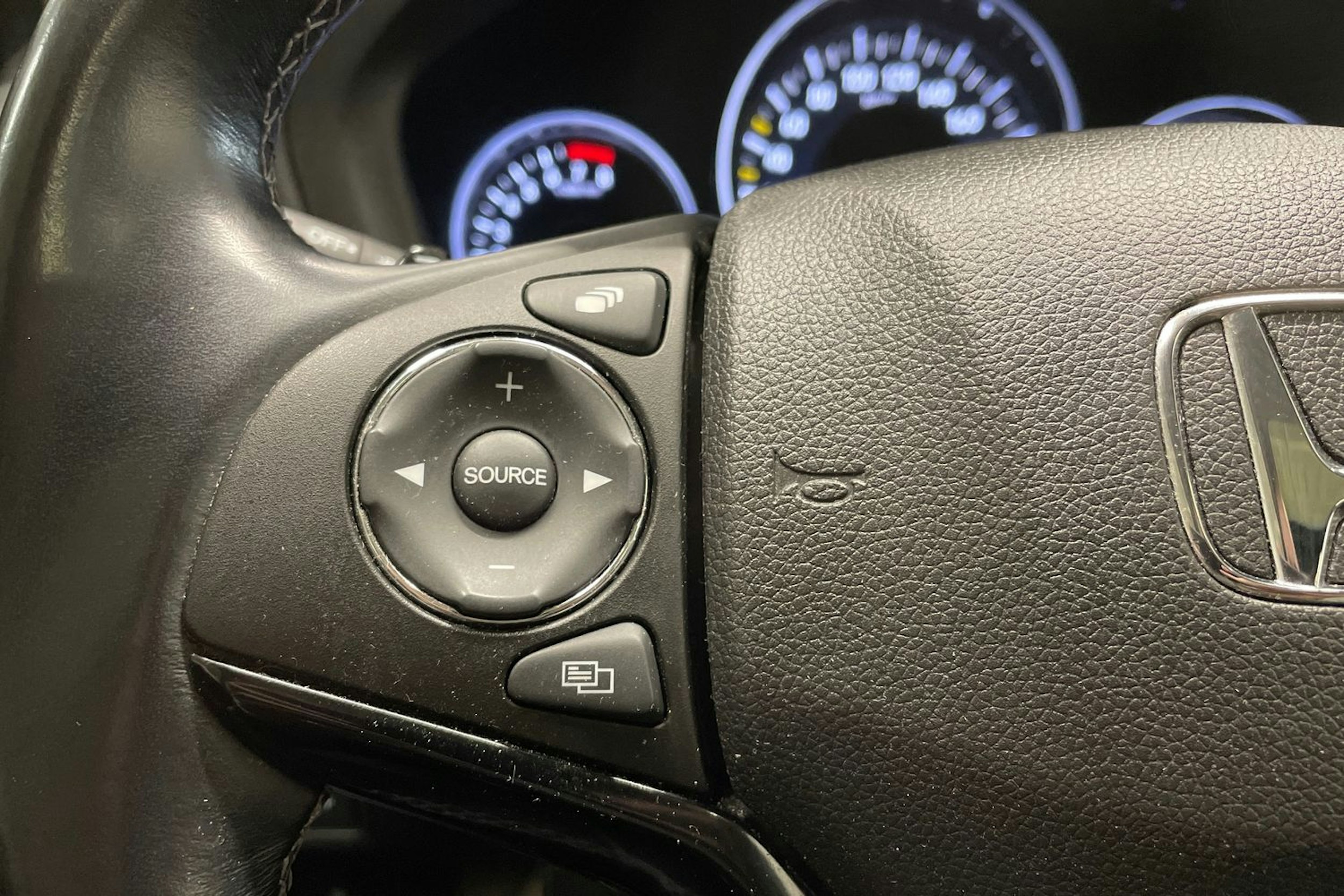 musta Honda HR-V 2019 kuva 21.