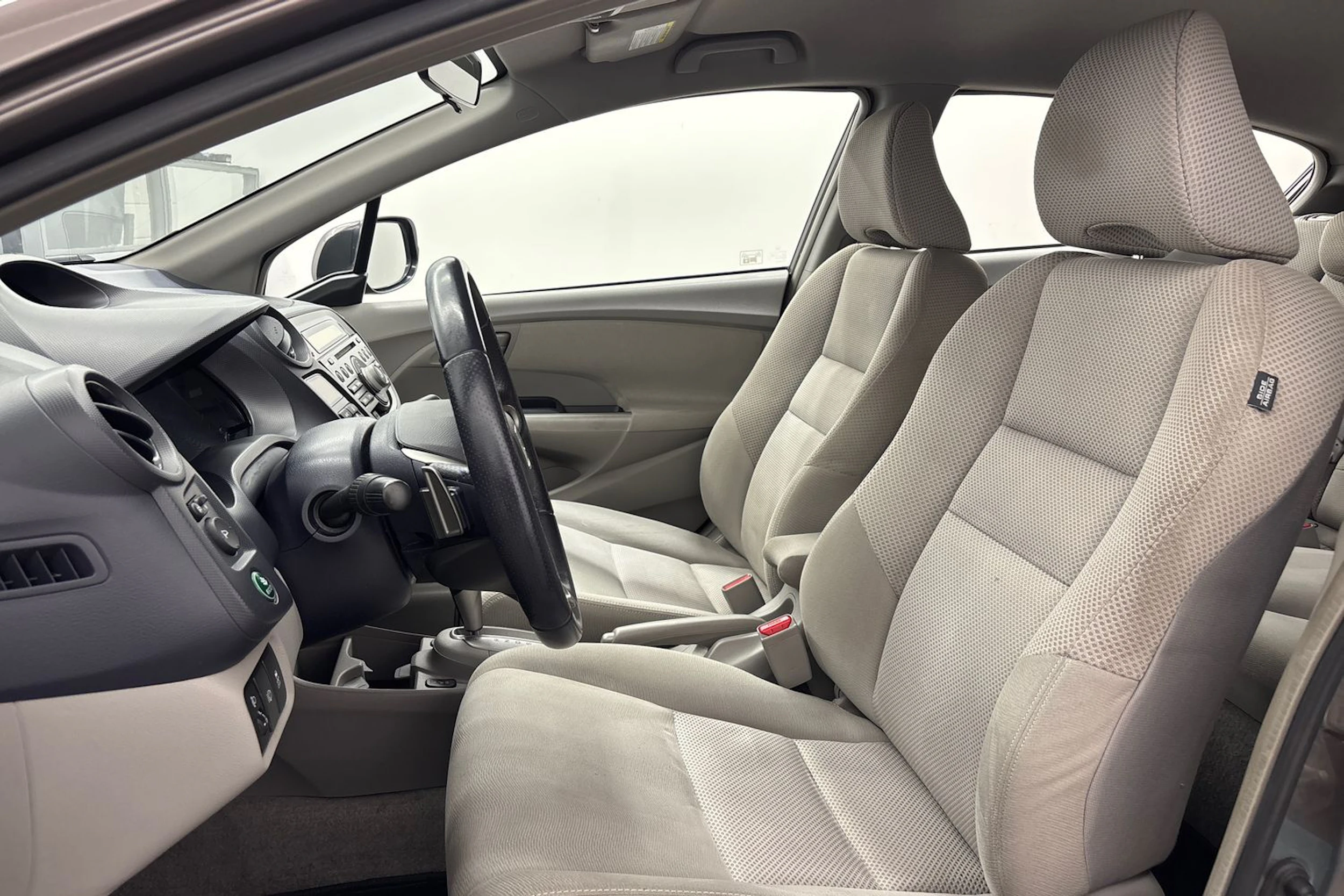 ruskea (beige) Honda Insight 2010 kuva 11.