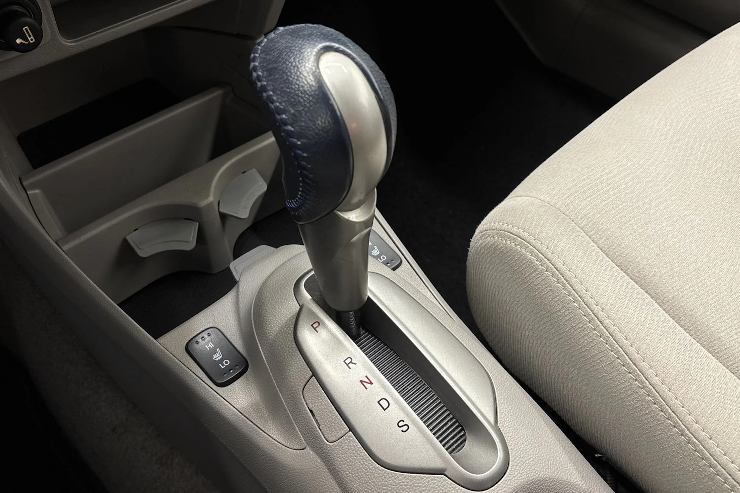 ruskea (beige) Honda Insight 2010 kuva 18.